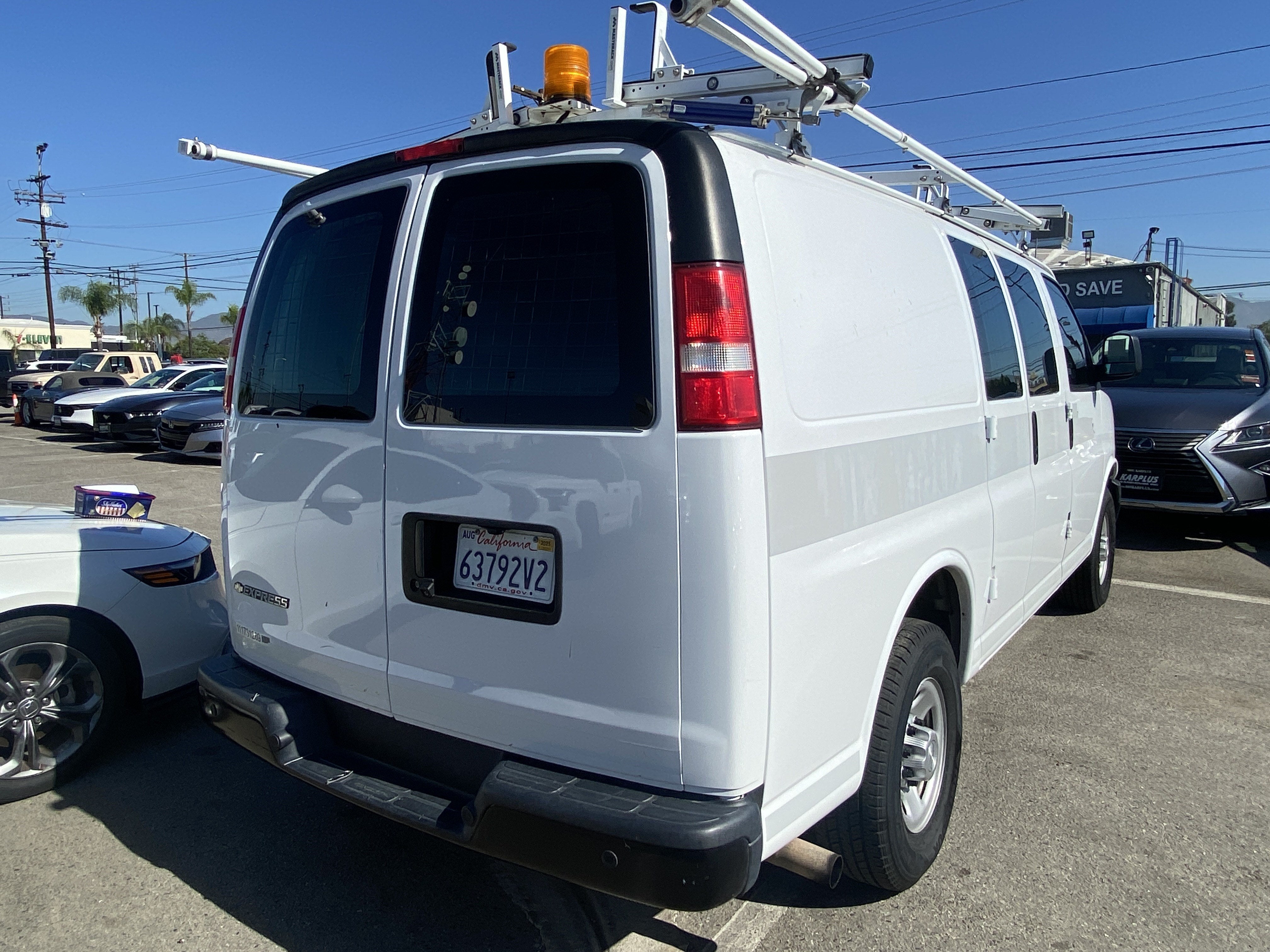 2017 Chevrolet Express Cargo Van RWD 2500 135