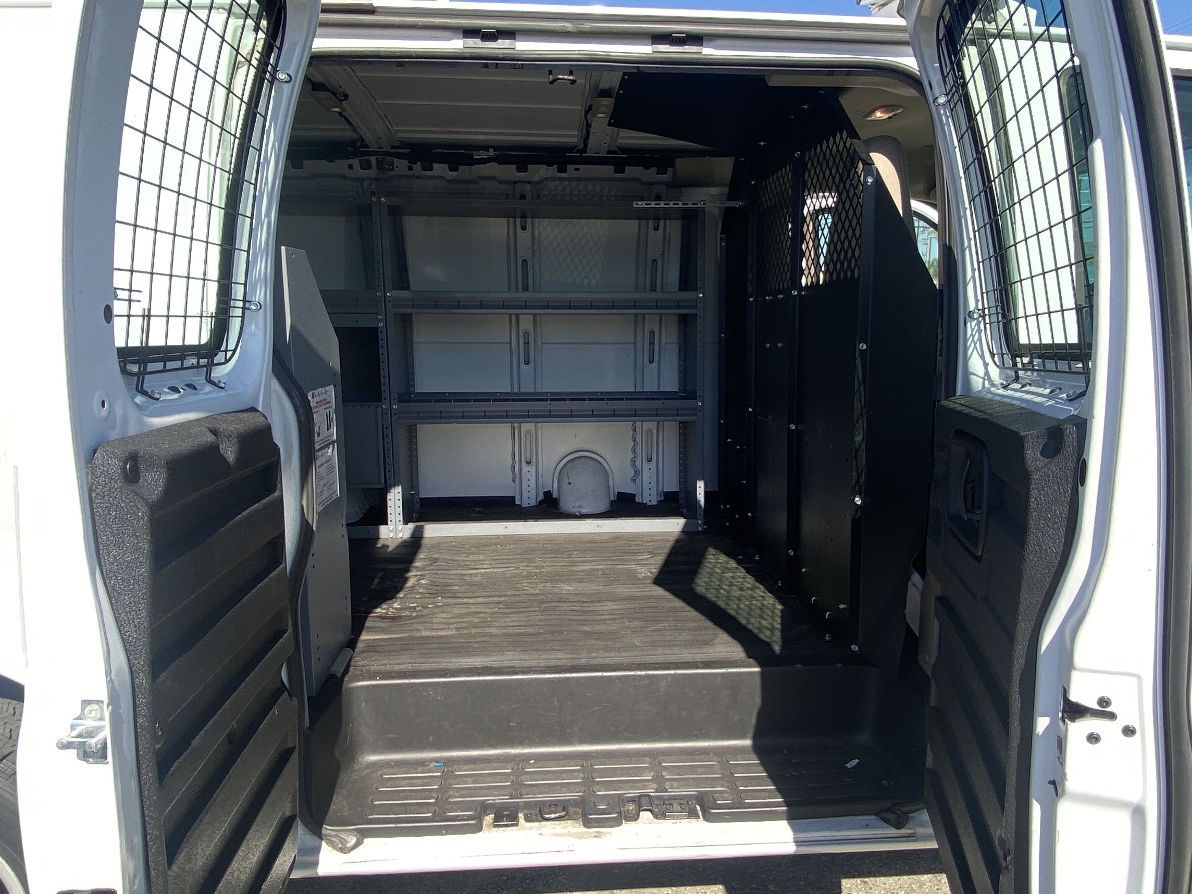 2017 Chevrolet Express Cargo Van RWD 2500 135