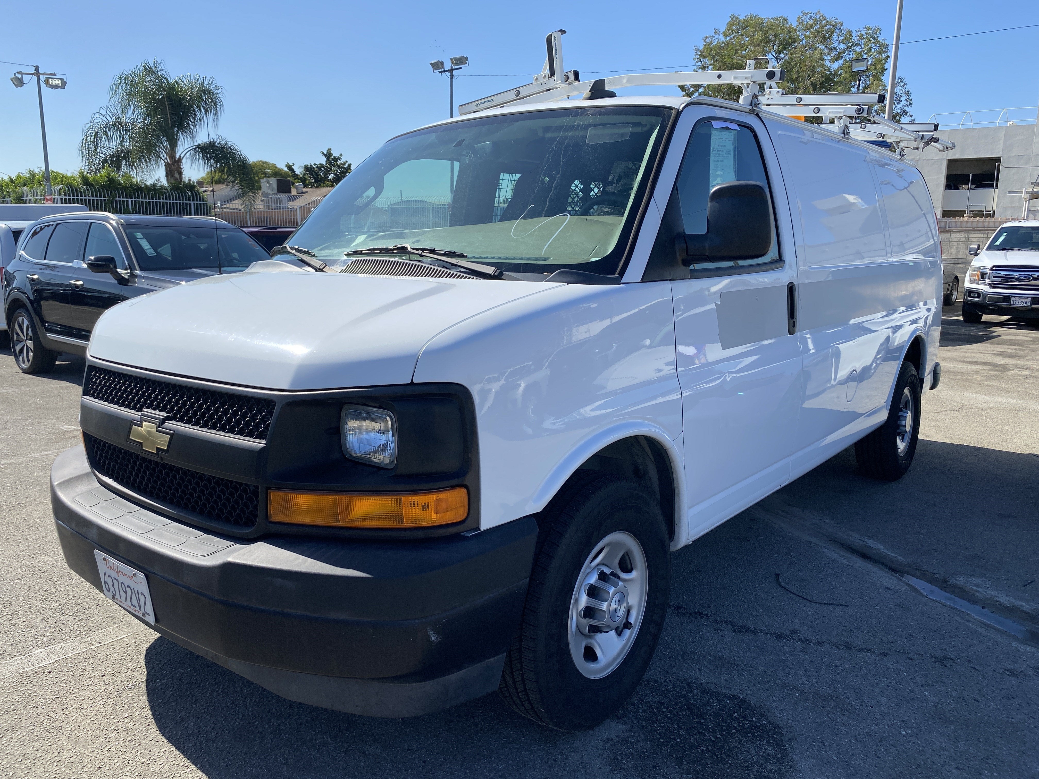 2017 Chevrolet Express Cargo Van RWD 2500 135