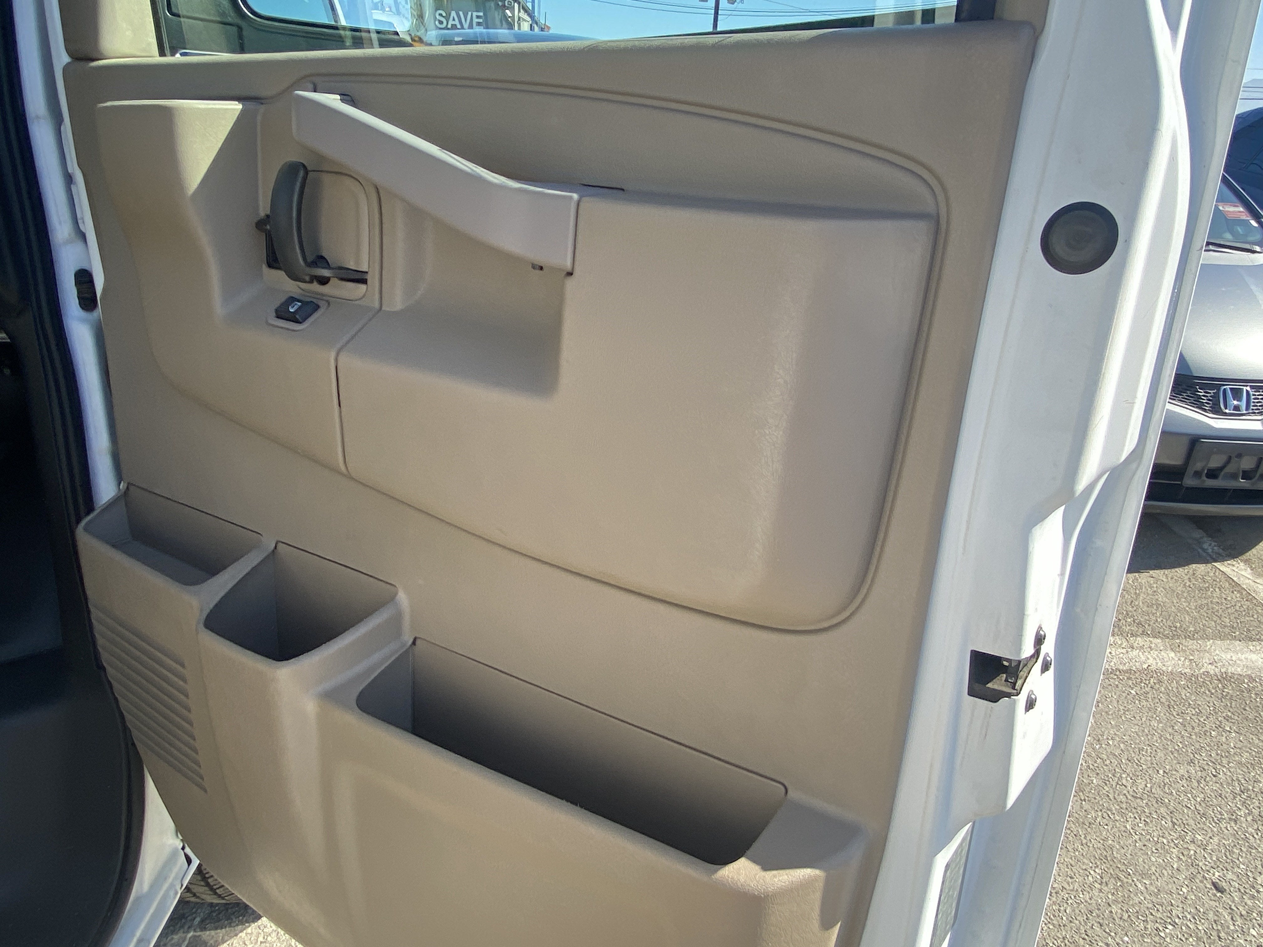 2017 Chevrolet Express Cargo Van RWD 2500 135