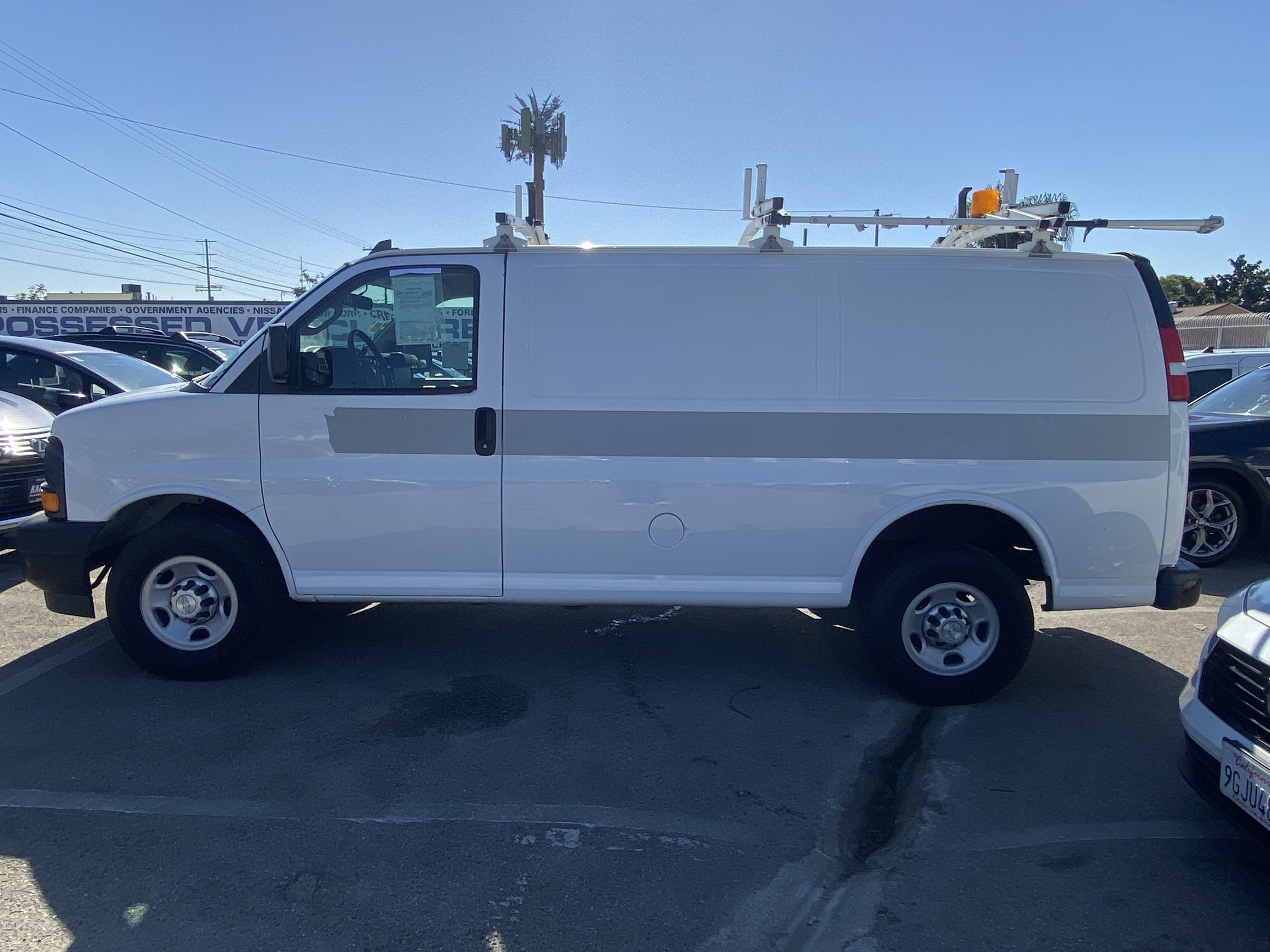 2017 Chevrolet Express Cargo Van RWD 2500 135