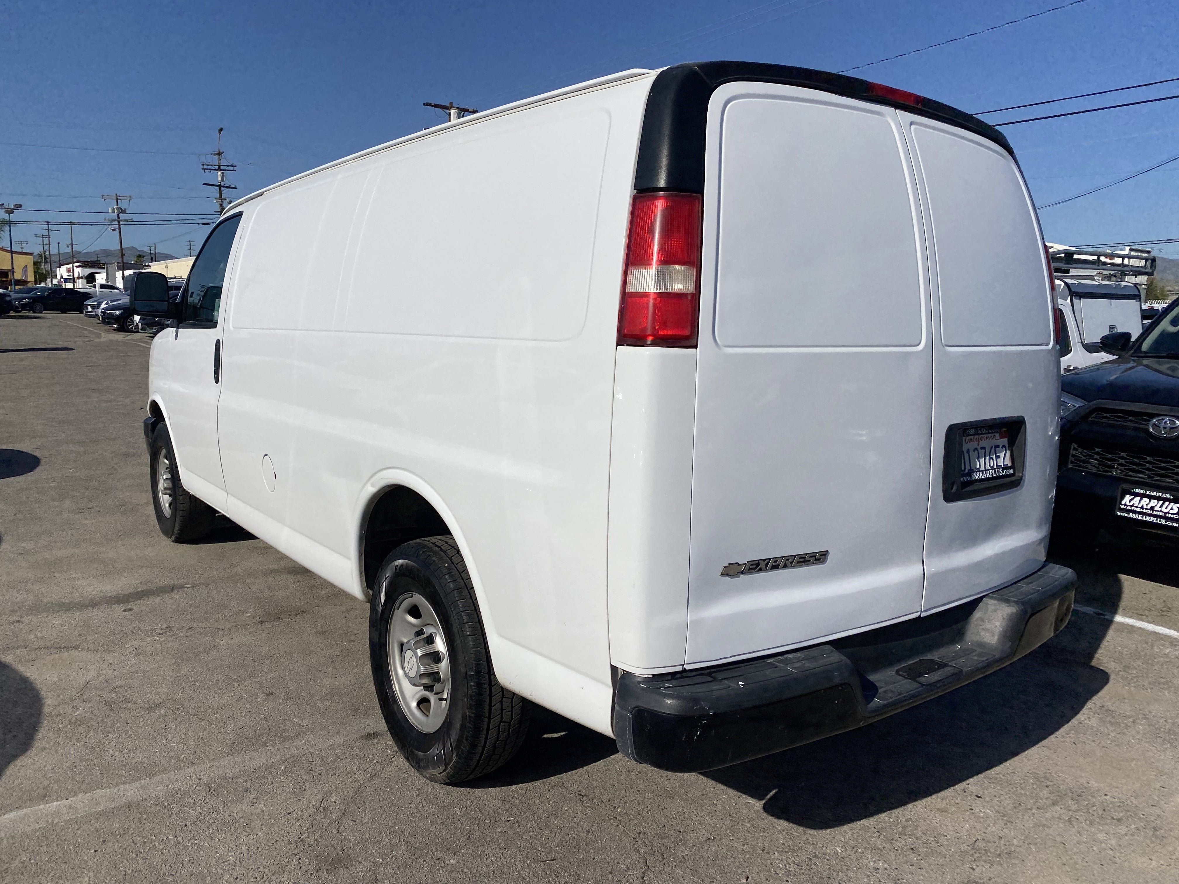 2017 Chevrolet Express Cargo Van RWD 2500 135"