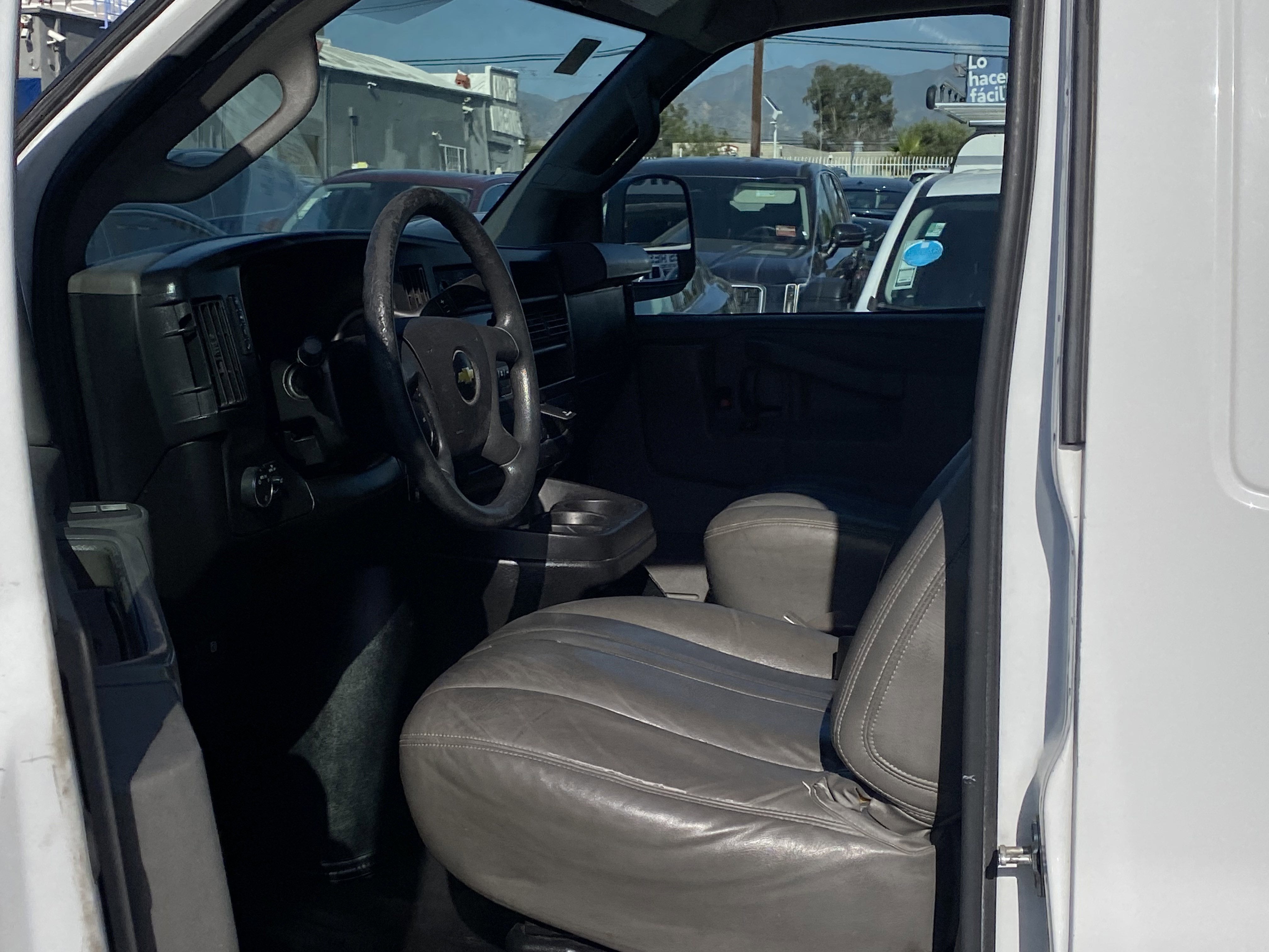 2017 Chevrolet Express Cargo Van RWD 2500 135"
