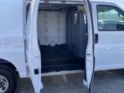 2017 Chevrolet Express Cargo Van RWD 2500 135"