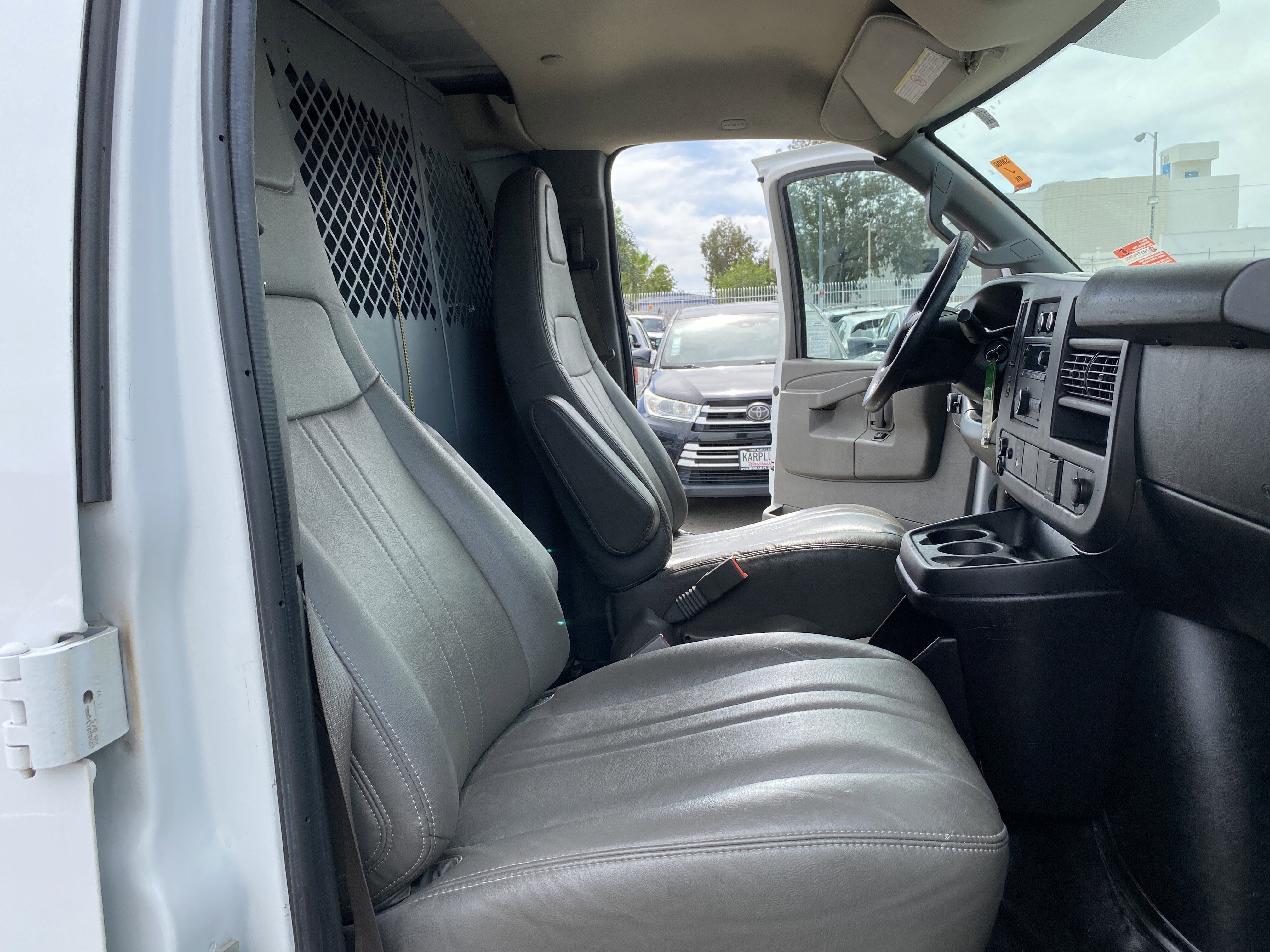 2017 Chevrolet Express Cargo Van RWD 2500 135"