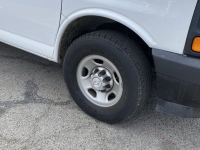 2017 Chevrolet Express Cargo Van RWD 2500 135"