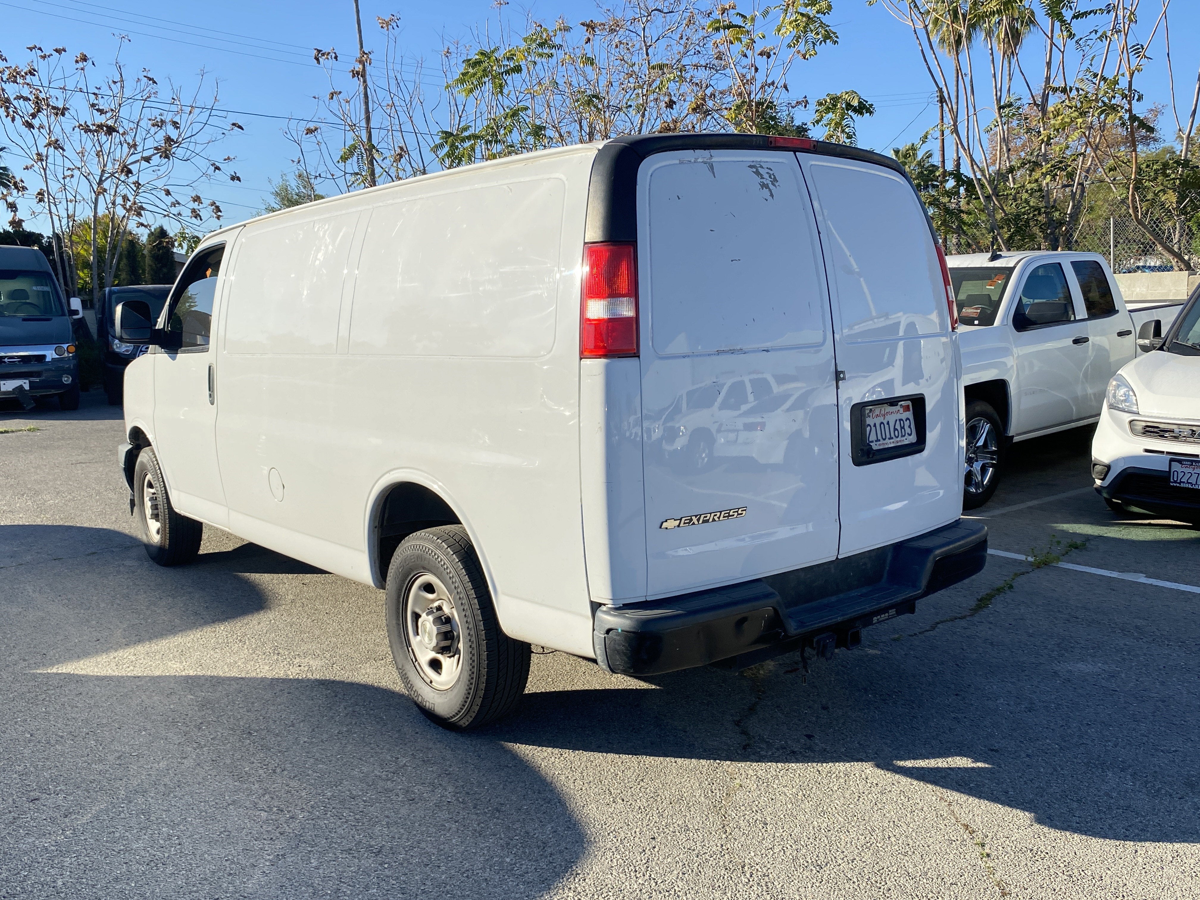 2020 Chevrolet Express Cargo Van RWD 2500 135"