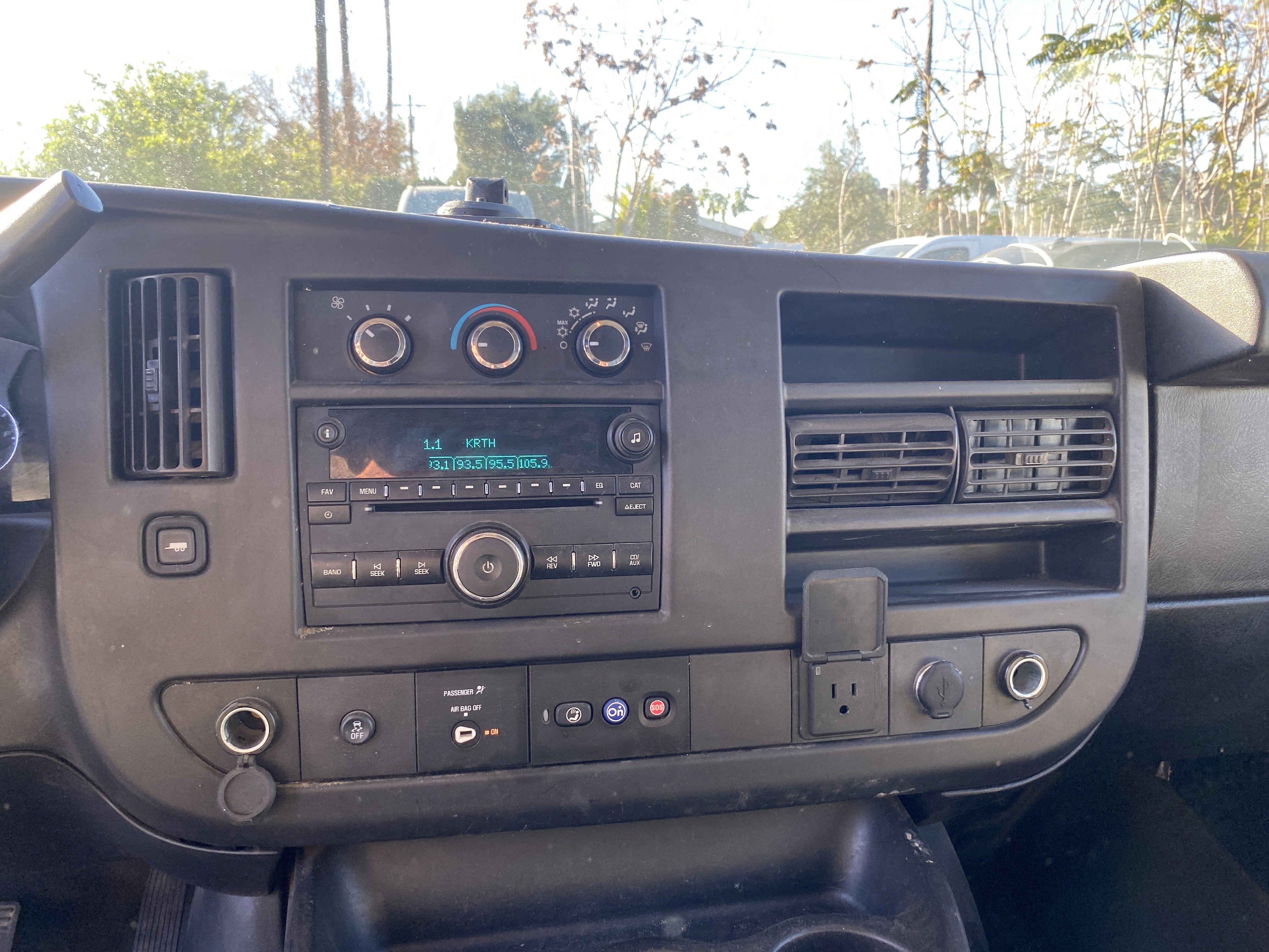 2020 Chevrolet Express Cargo Van RWD 2500 135"