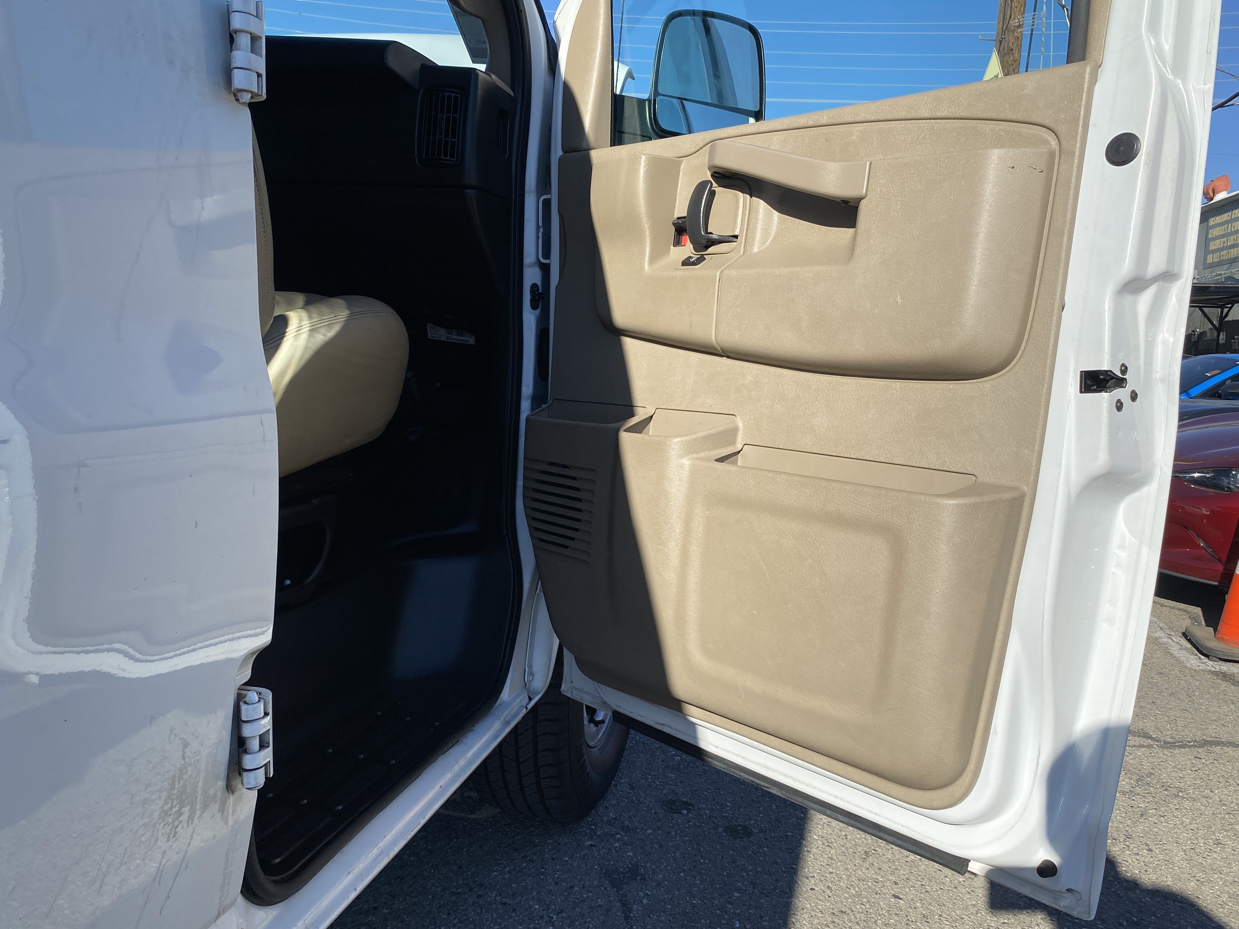 2019 Chevrolet Express Cargo Van RWD 2500 135