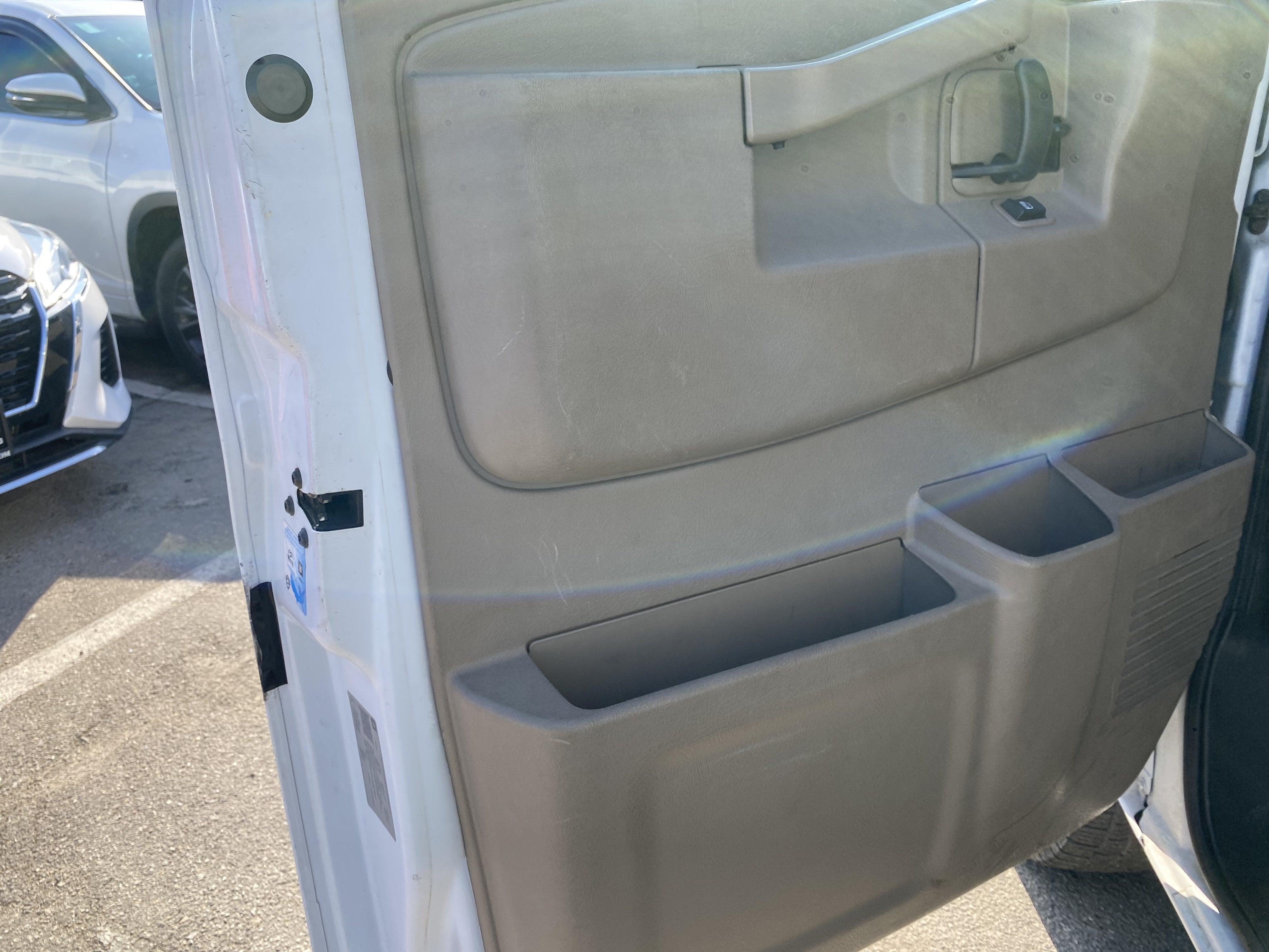 2019 Chevrolet Express Cargo Van RWD 2500 135