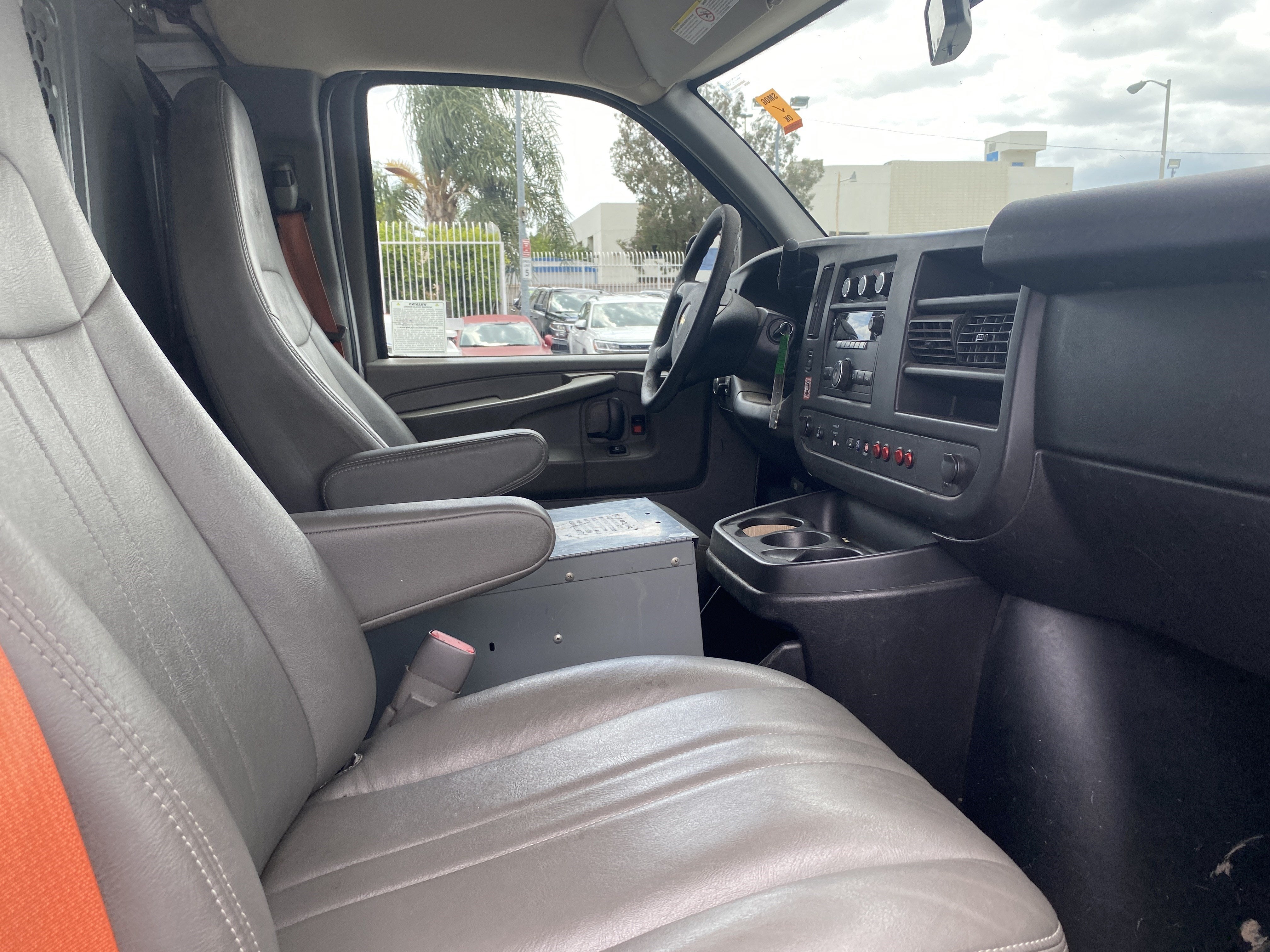 2014 Chevrolet Express Cargo Van RWD 2500 135"