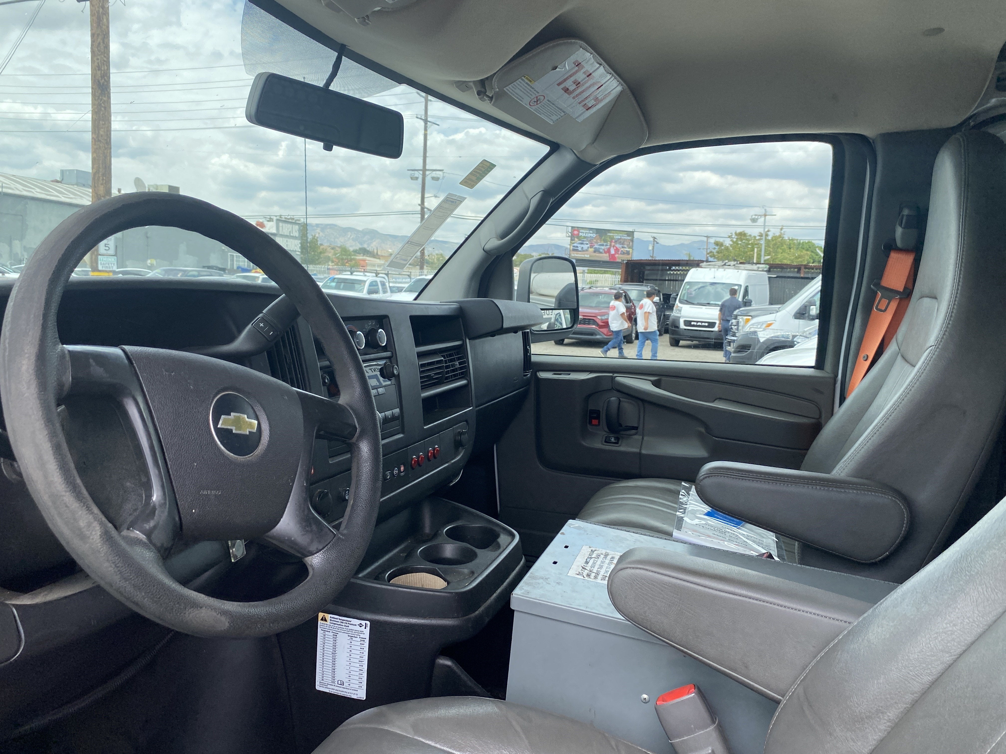 2014 Chevrolet Express Cargo Van RWD 2500 135"