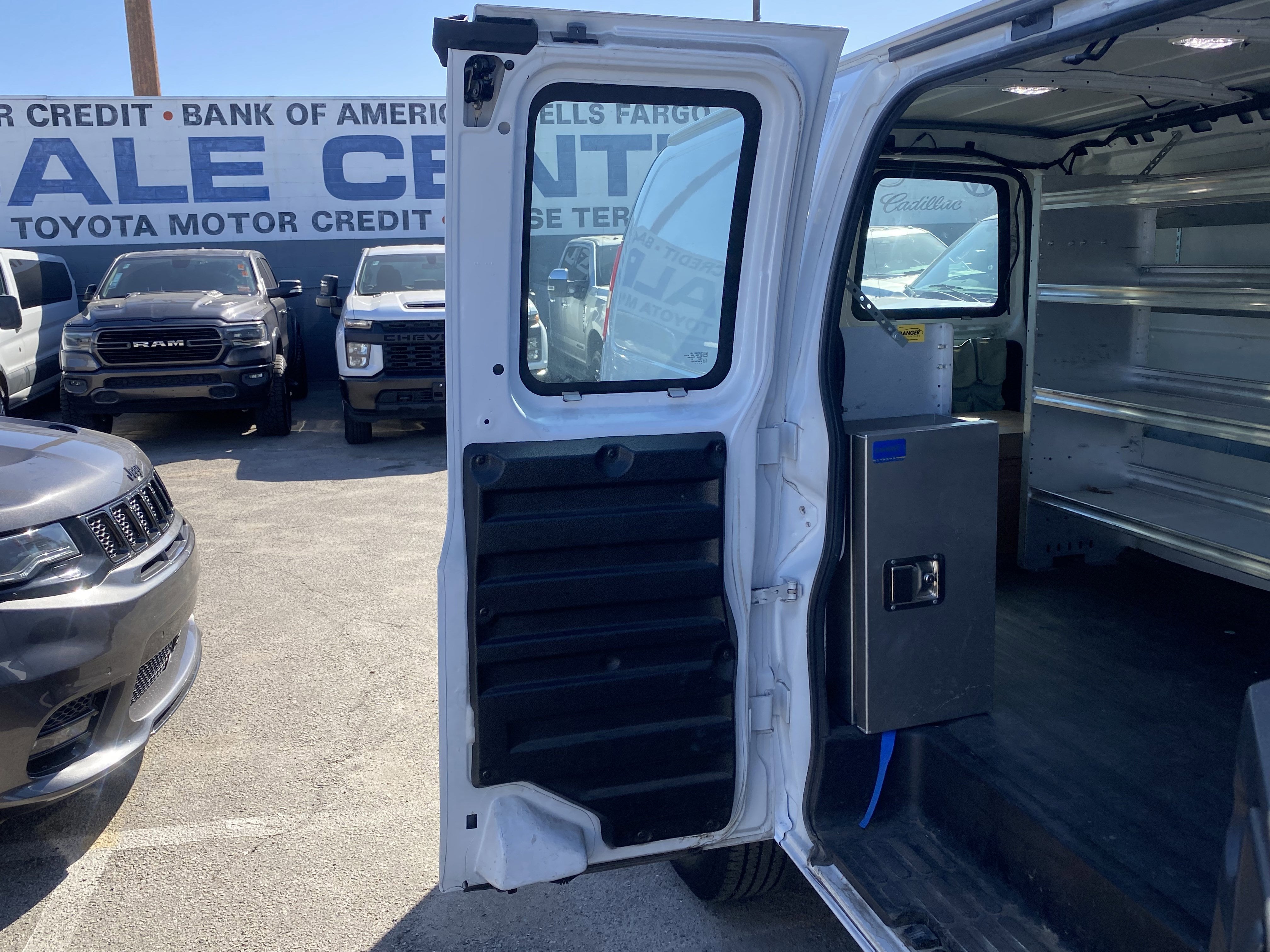 2015 Chevrolet Express Cargo Van RWD 2500 135"