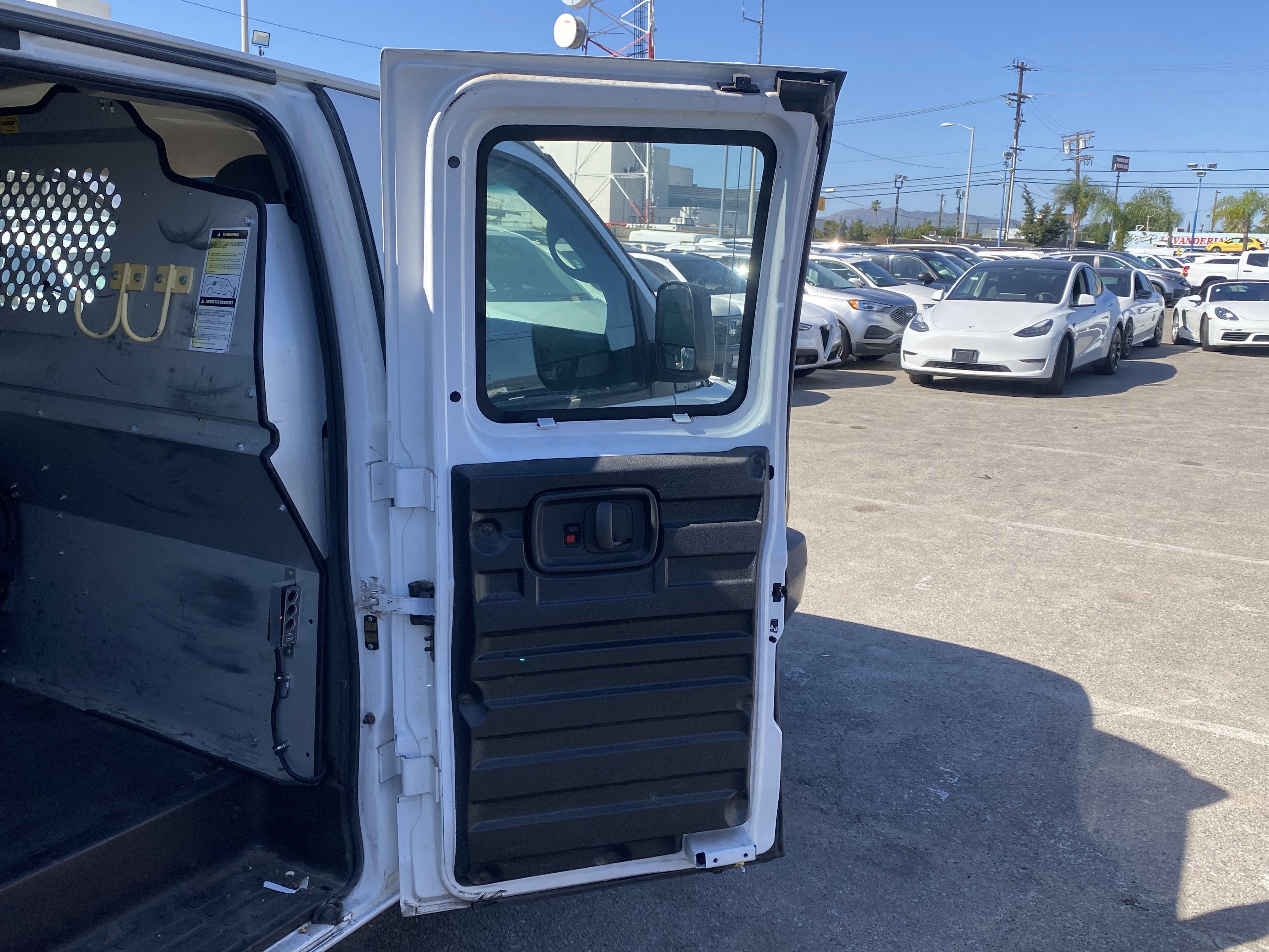 2015 Chevrolet Express Cargo Van RWD 2500 135"