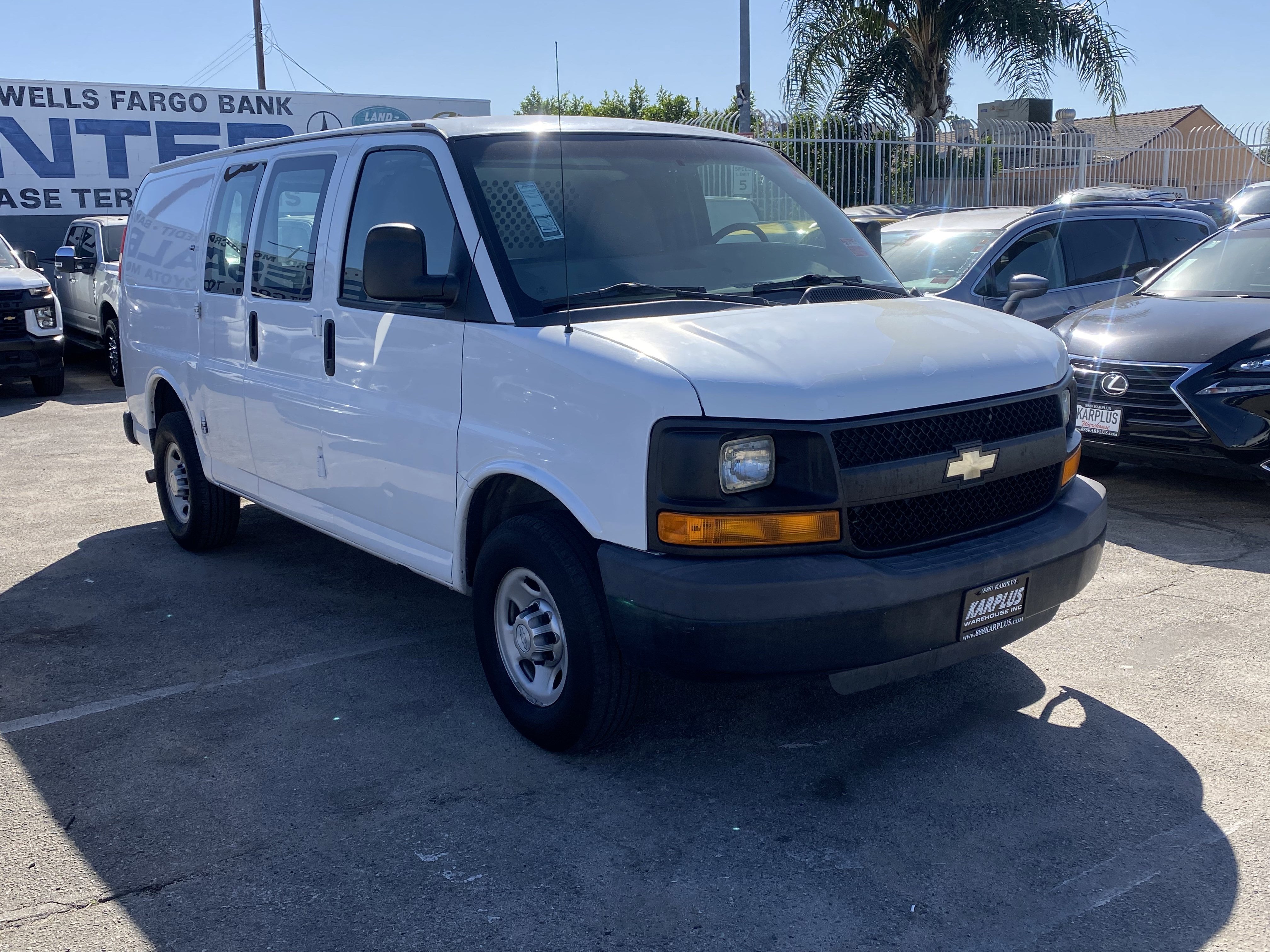2015 Chevrolet Express Cargo Van RWD 2500 135"