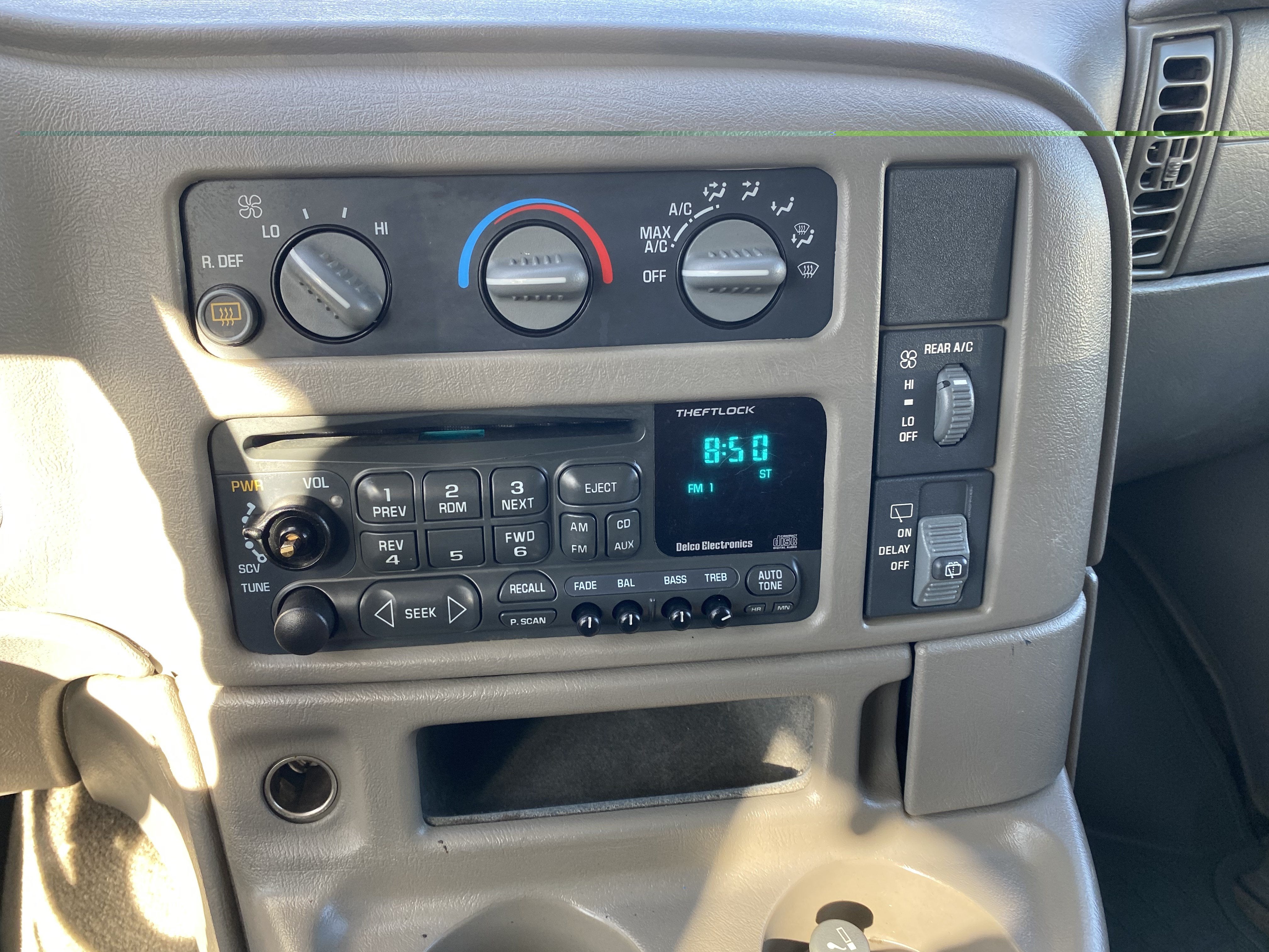 2005 Chevrolet Astro Passenger Ext 111" WB RWD