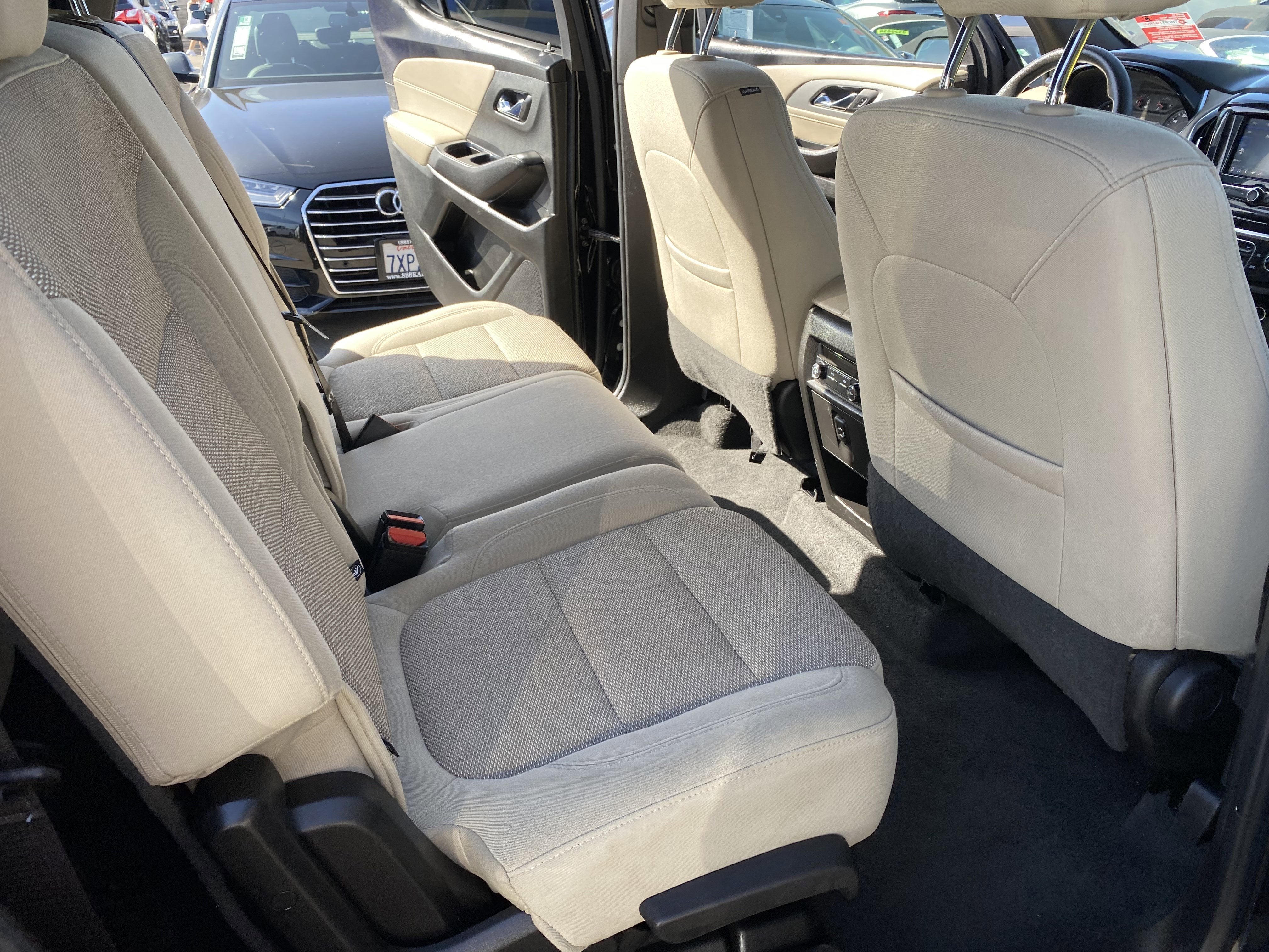 2022 Chevrolet Traverse LS