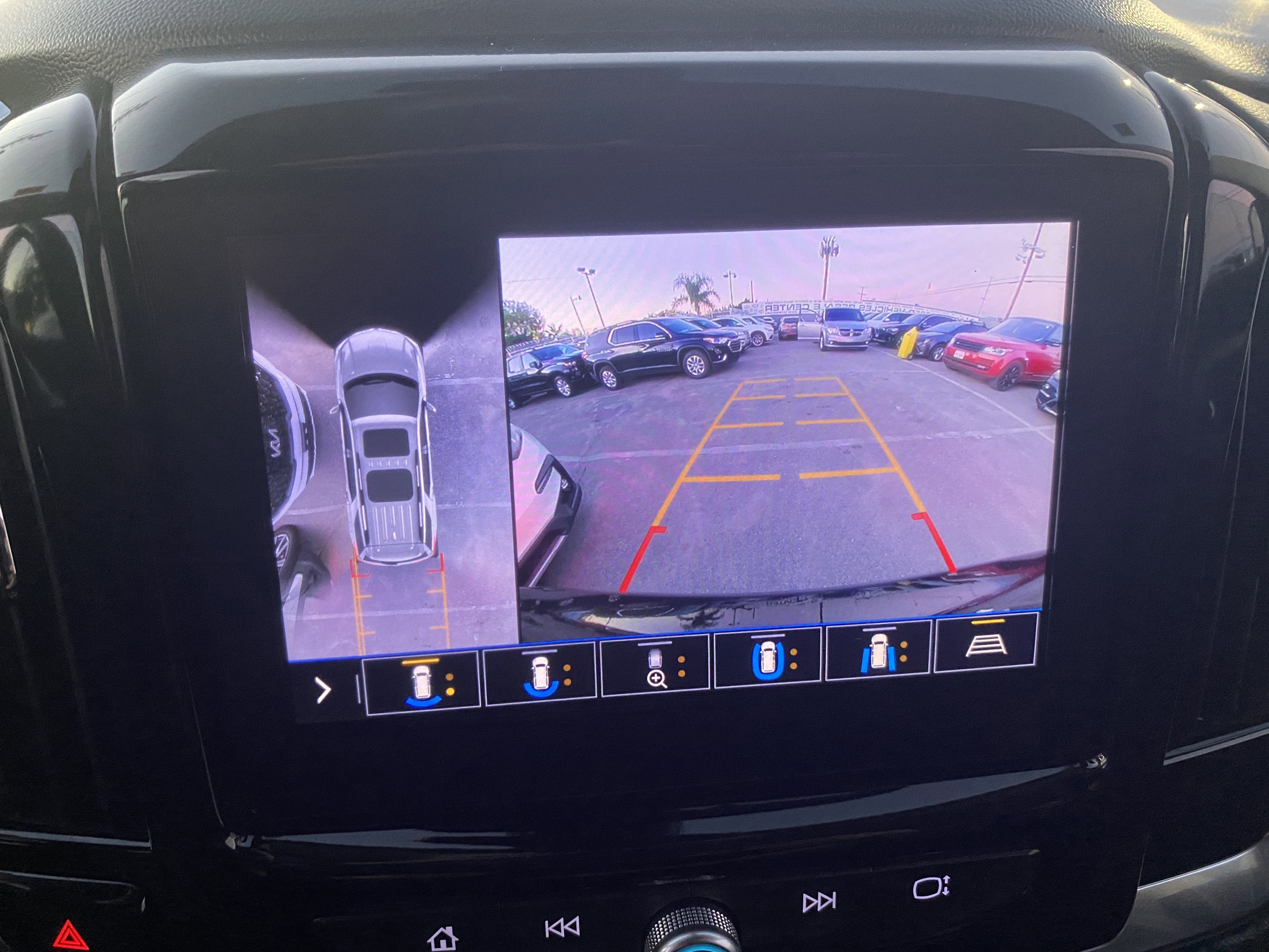 2021 Chevrolet Traverse RS