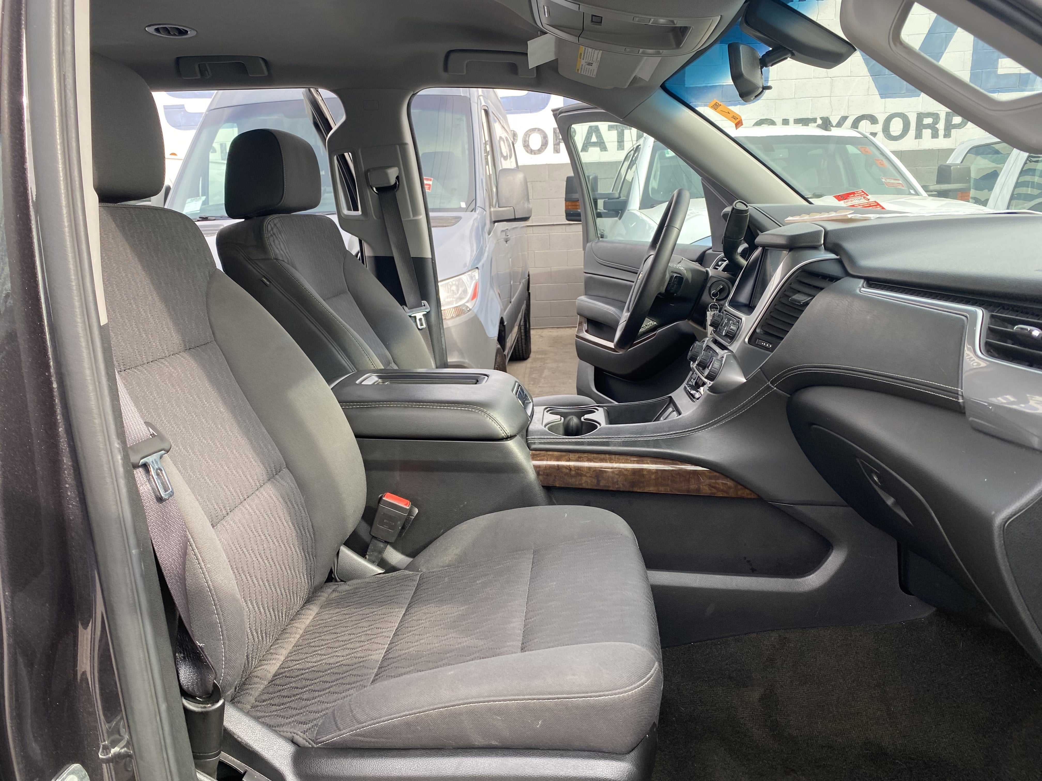 2017 Chevrolet Suburban LS