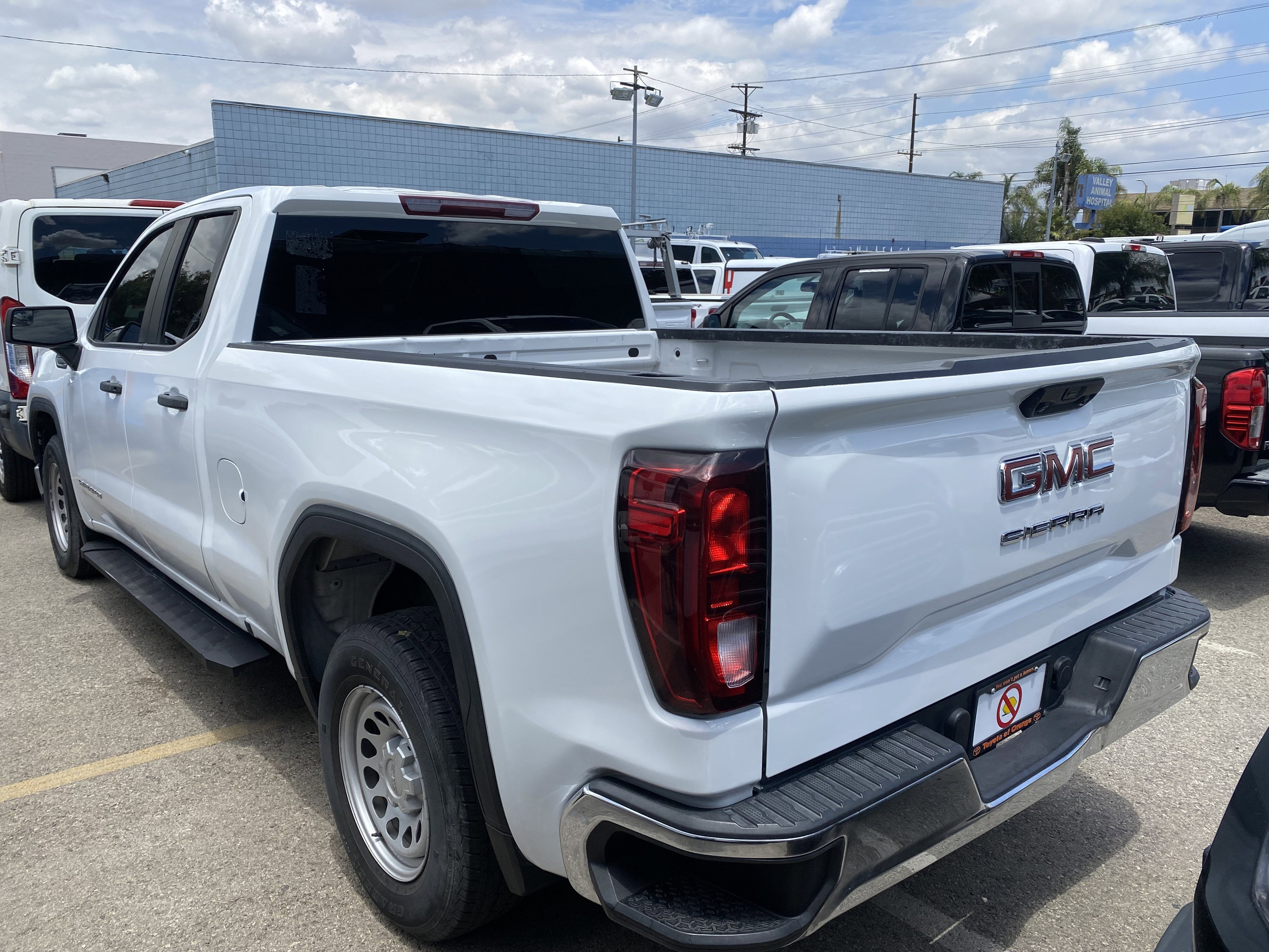 2023 GMC Sierra 1500 Pro