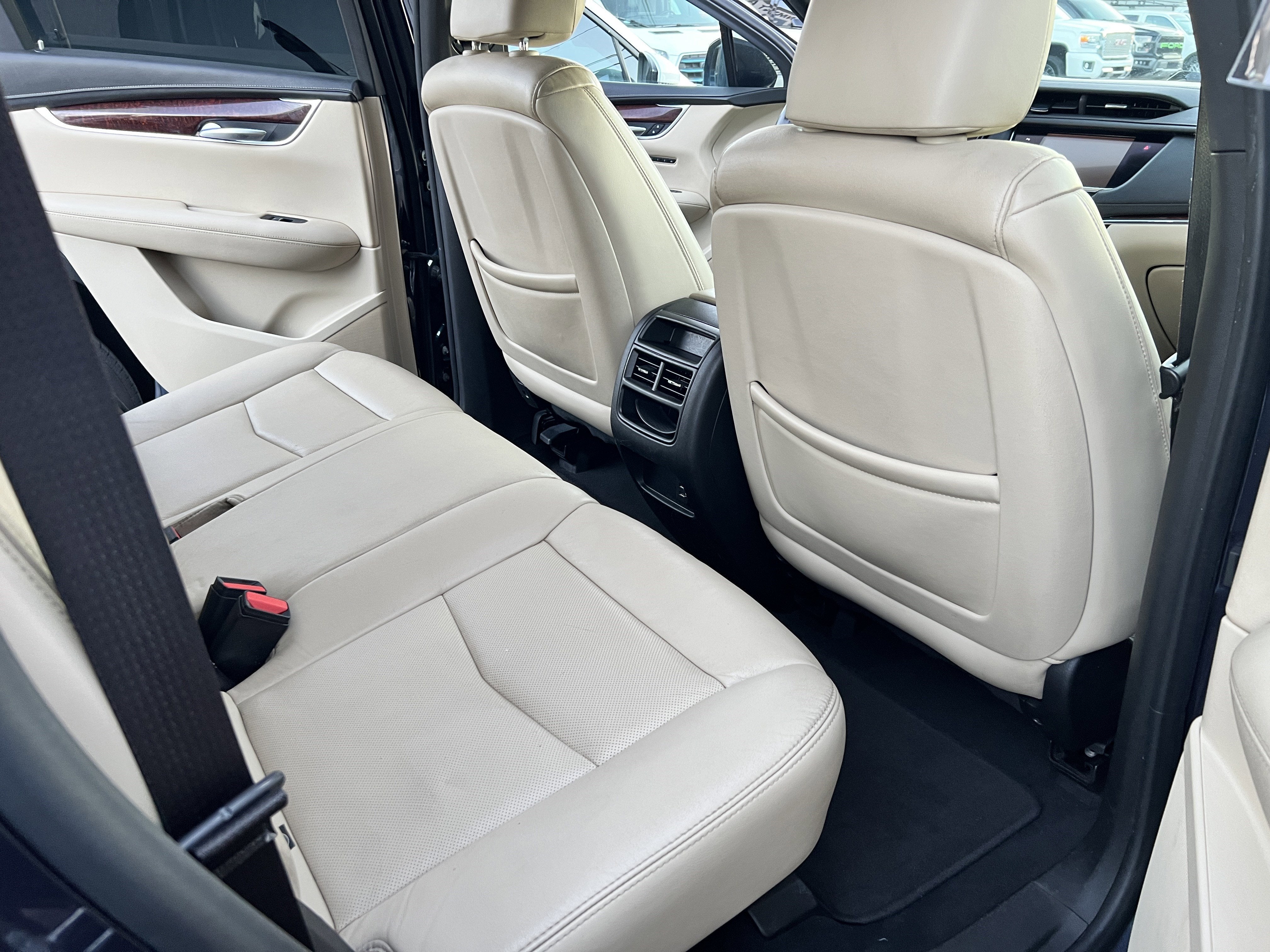 2018 Cadillac XT5 Luxury FWD