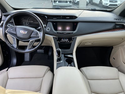 2018 Cadillac XT5 Luxury FWD