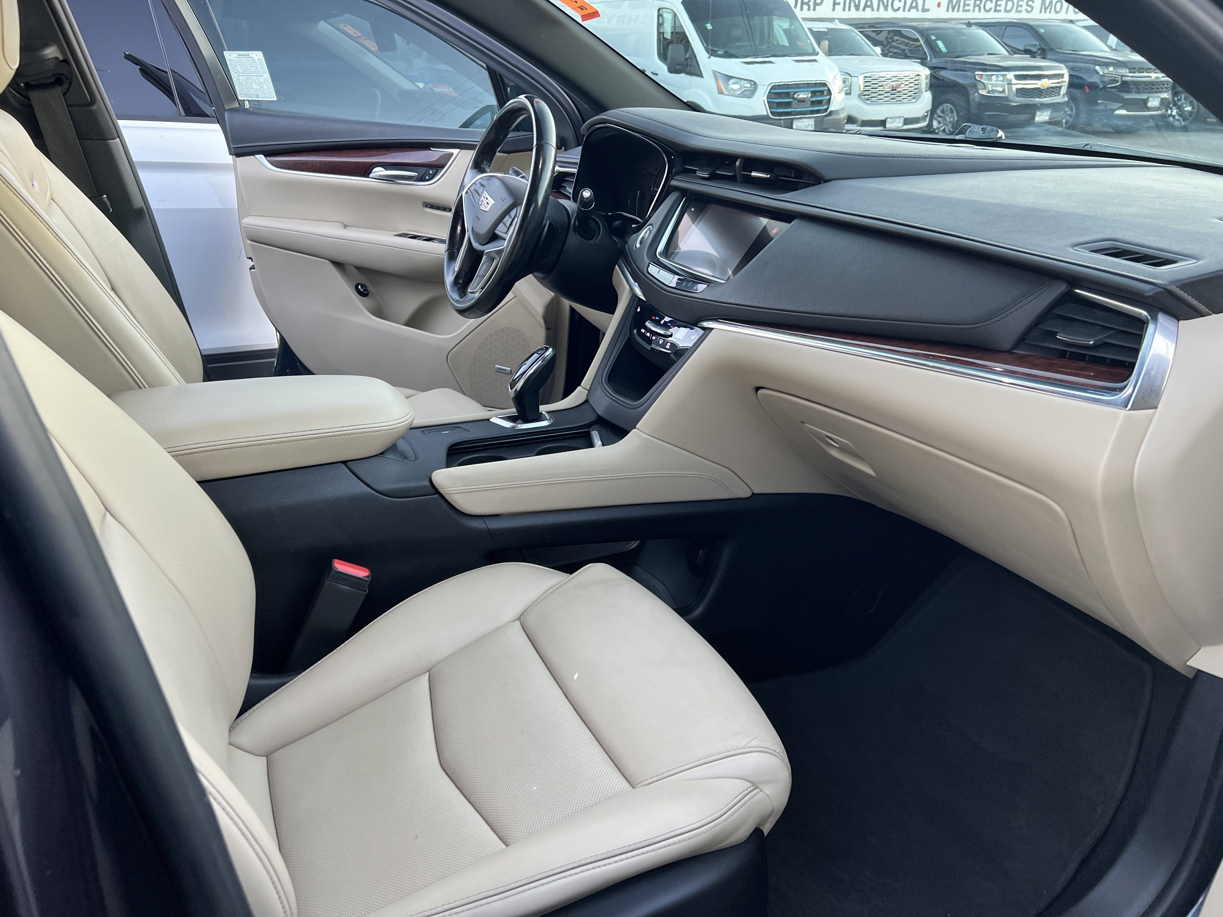 2018 Cadillac XT5 Luxury FWD