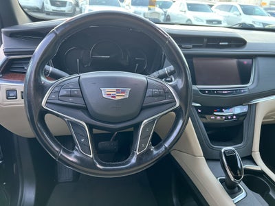 2018 Cadillac XT5 Luxury FWD