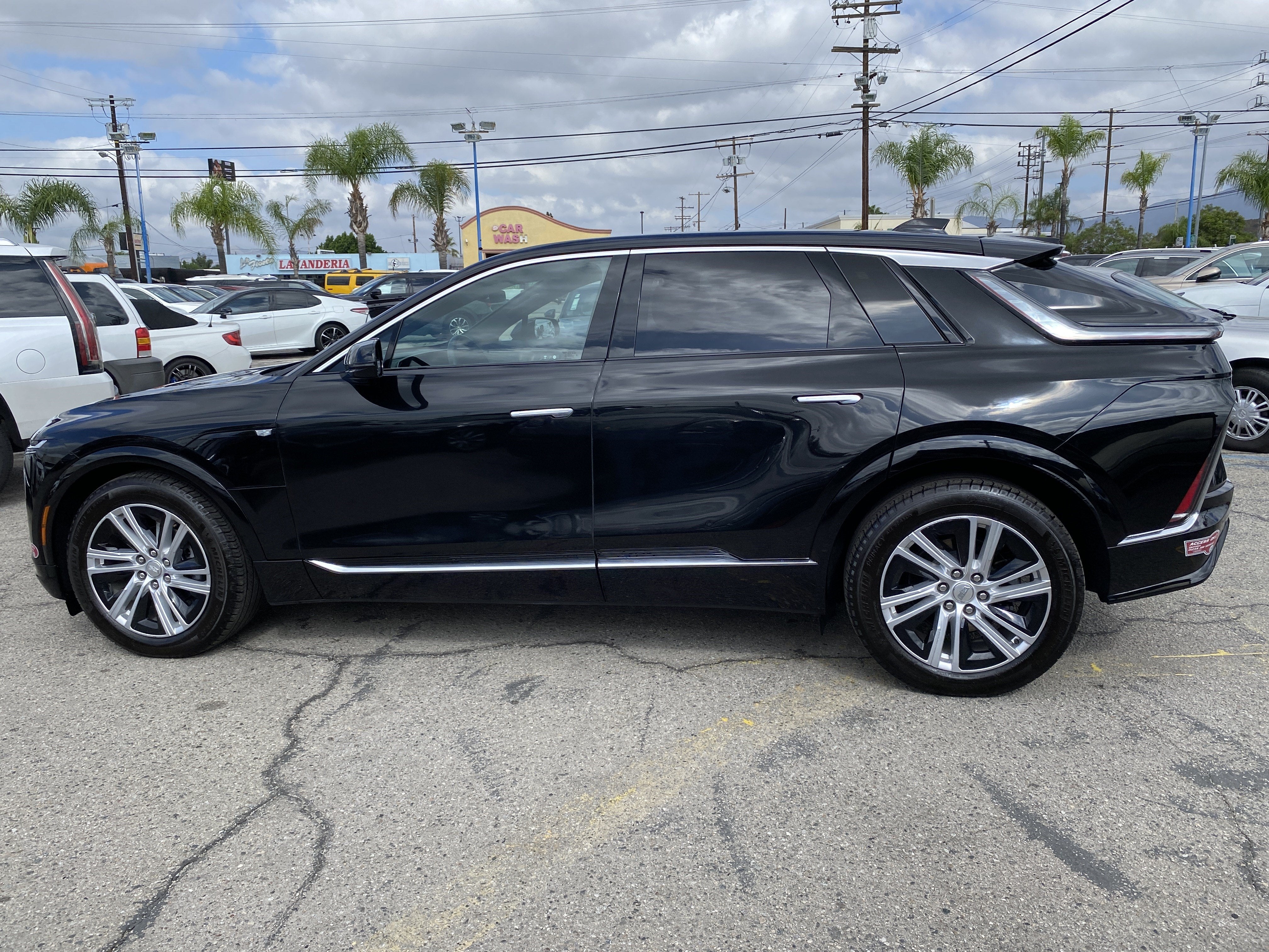2024 Cadillac LYRIQ 4DR TECH W/1SA