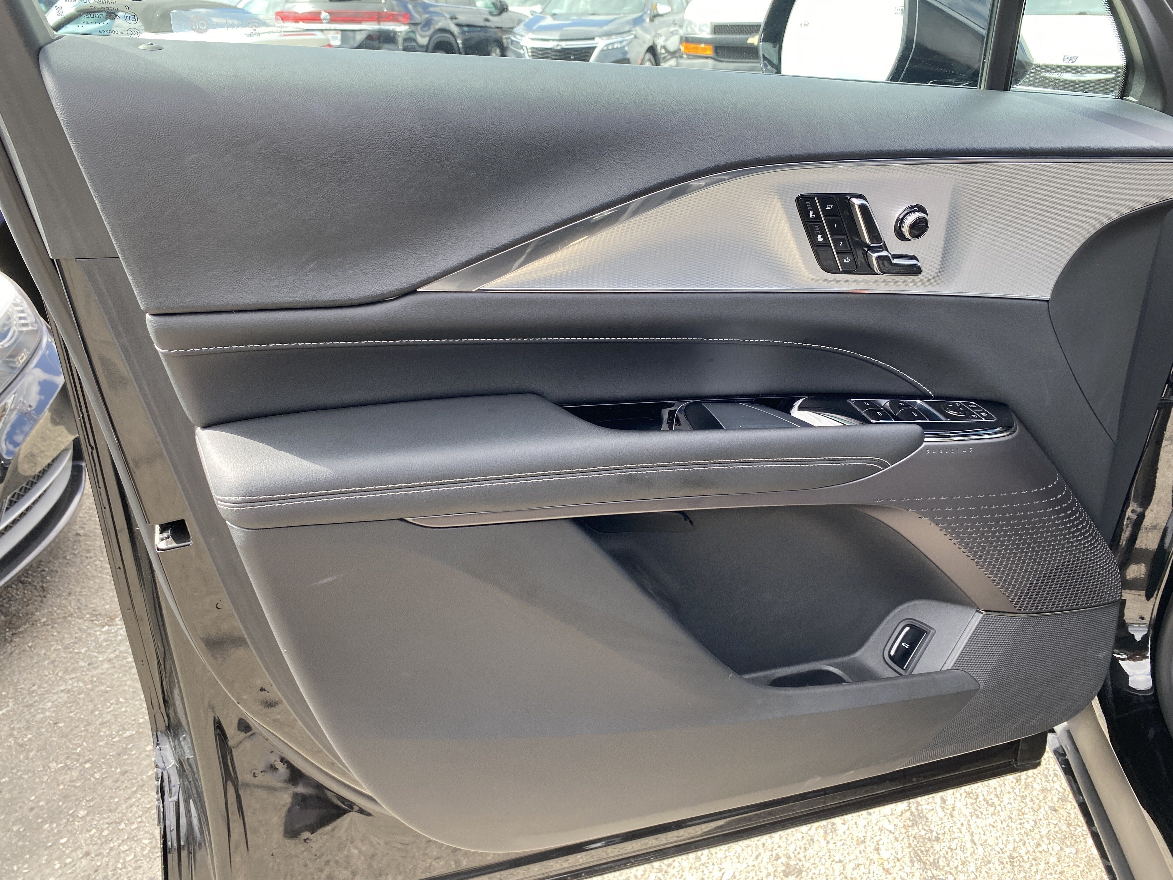 2024 Cadillac LYRIQ 4DR TECH W/1SA