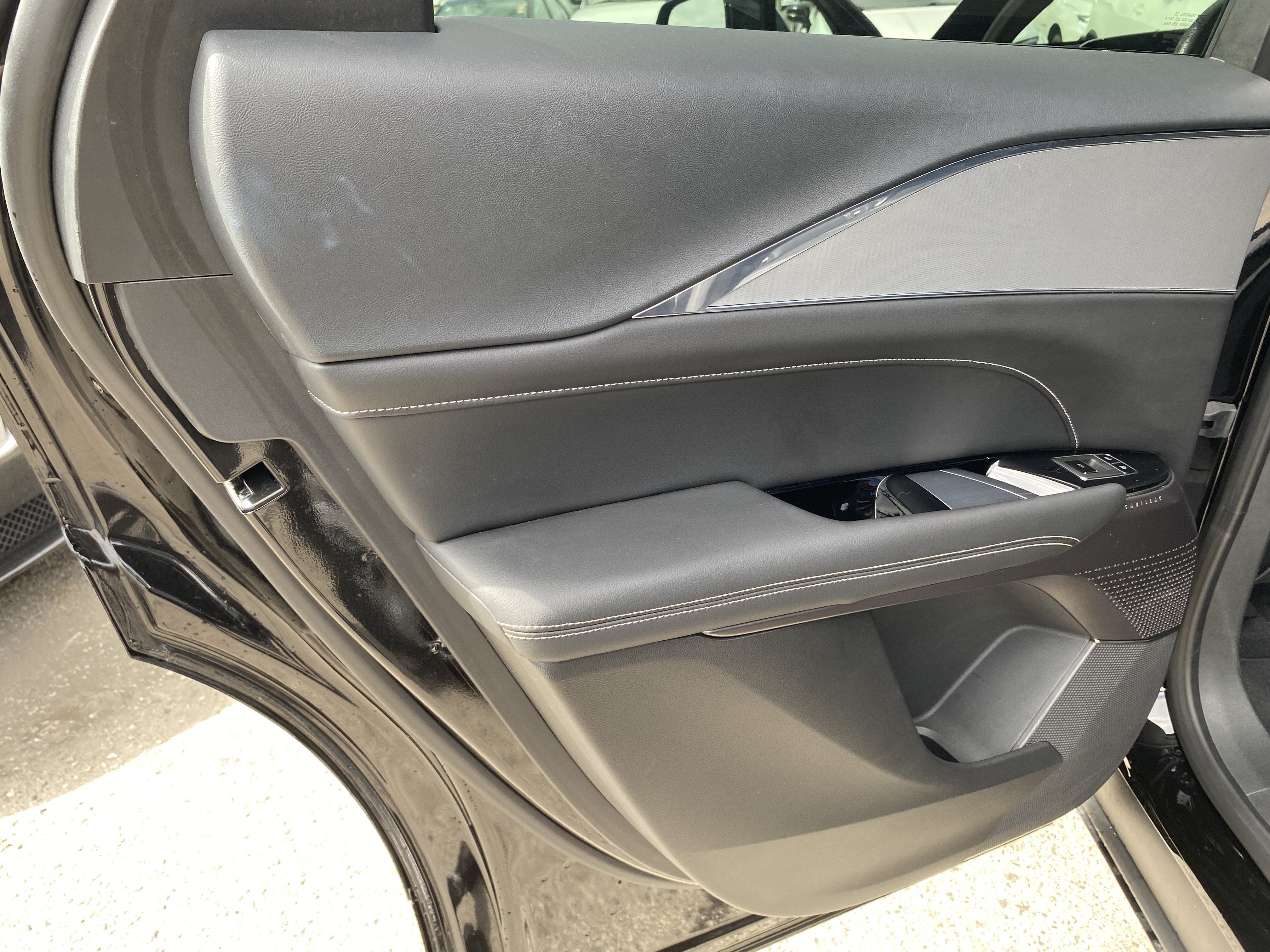 2024 Cadillac LYRIQ 4DR TECH W/1SA