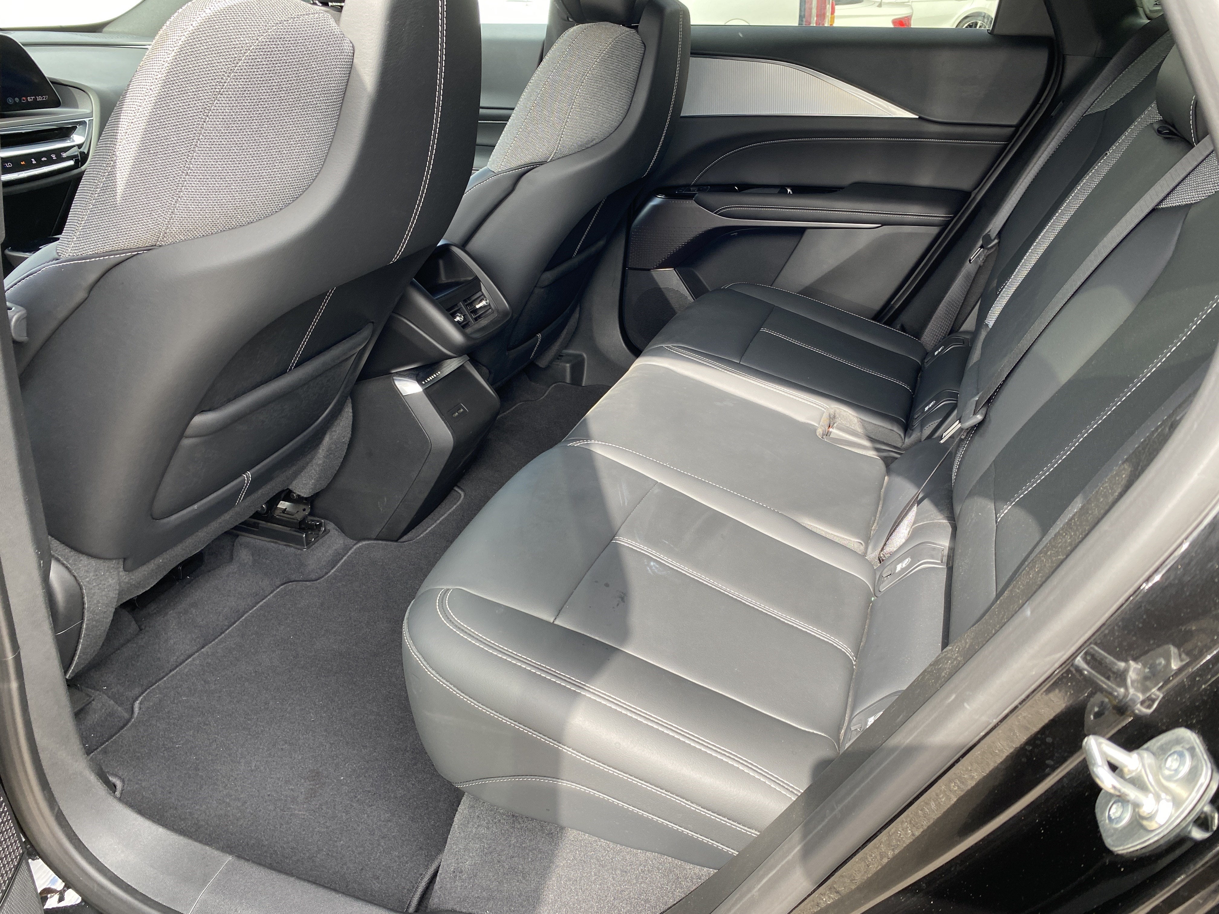 2024 Cadillac LYRIQ 4DR TECH W/1SA