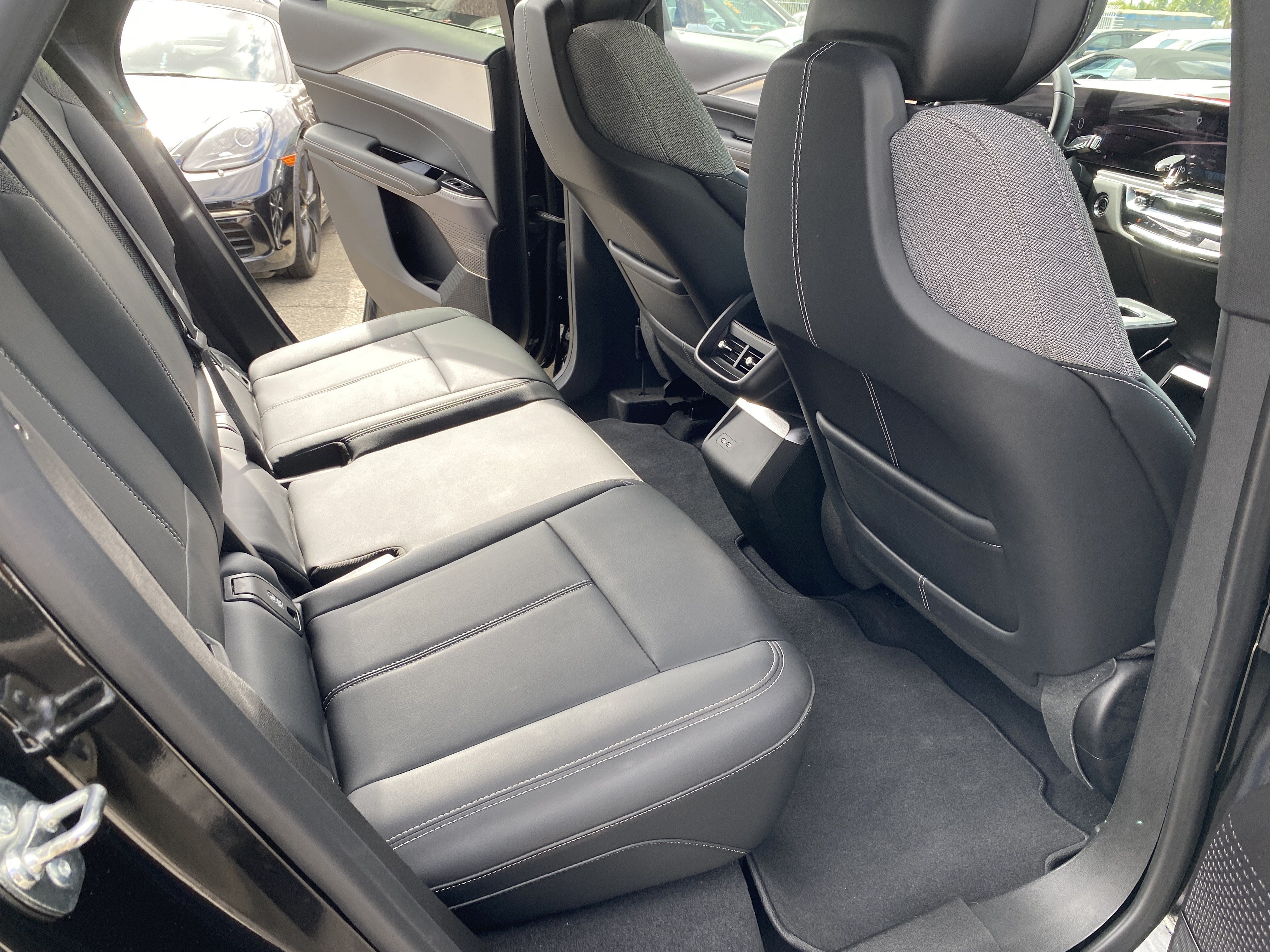 2024 Cadillac LYRIQ 4DR TECH W/1SA