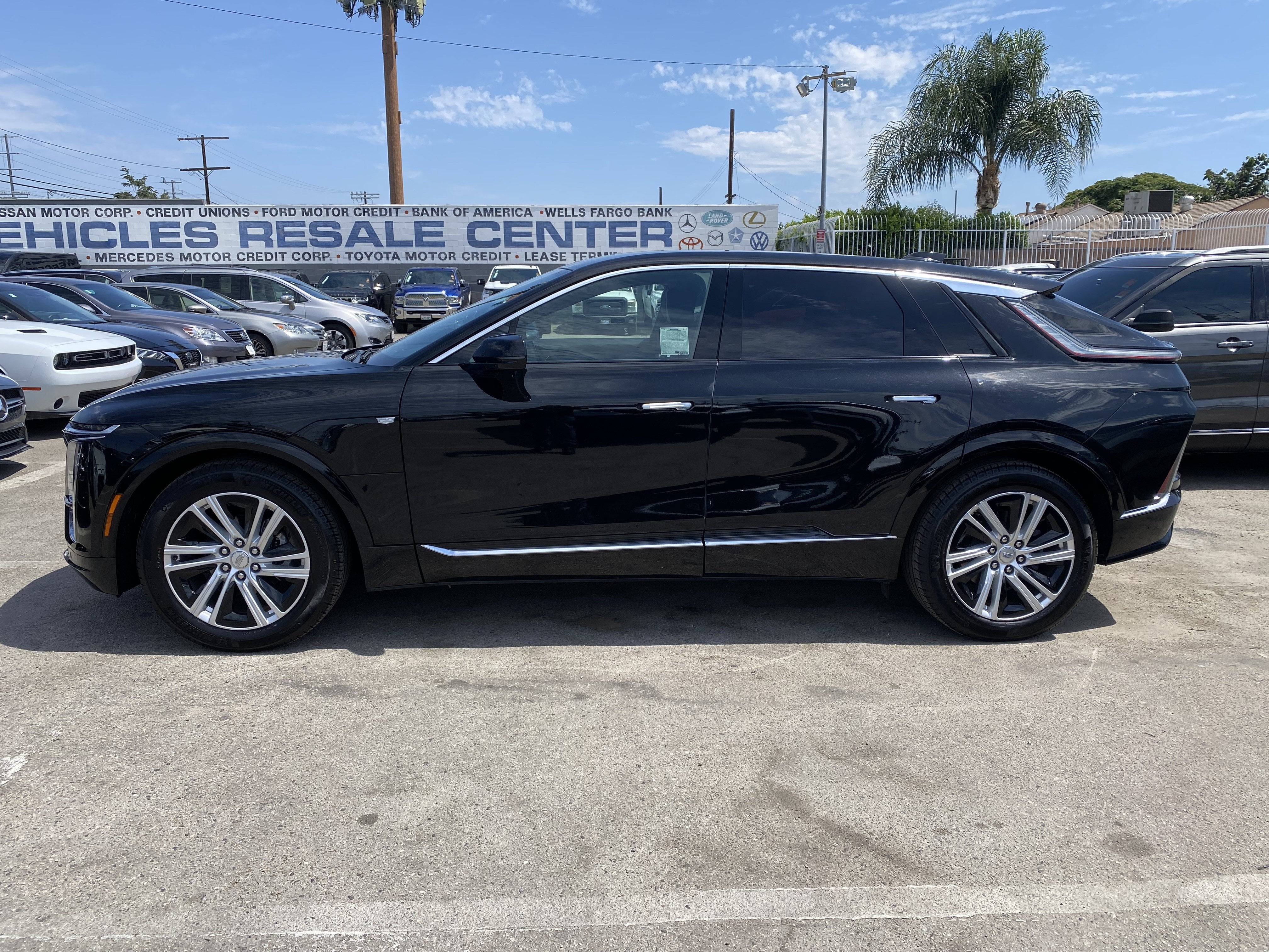 2024 Cadillac LYRIQ Tech