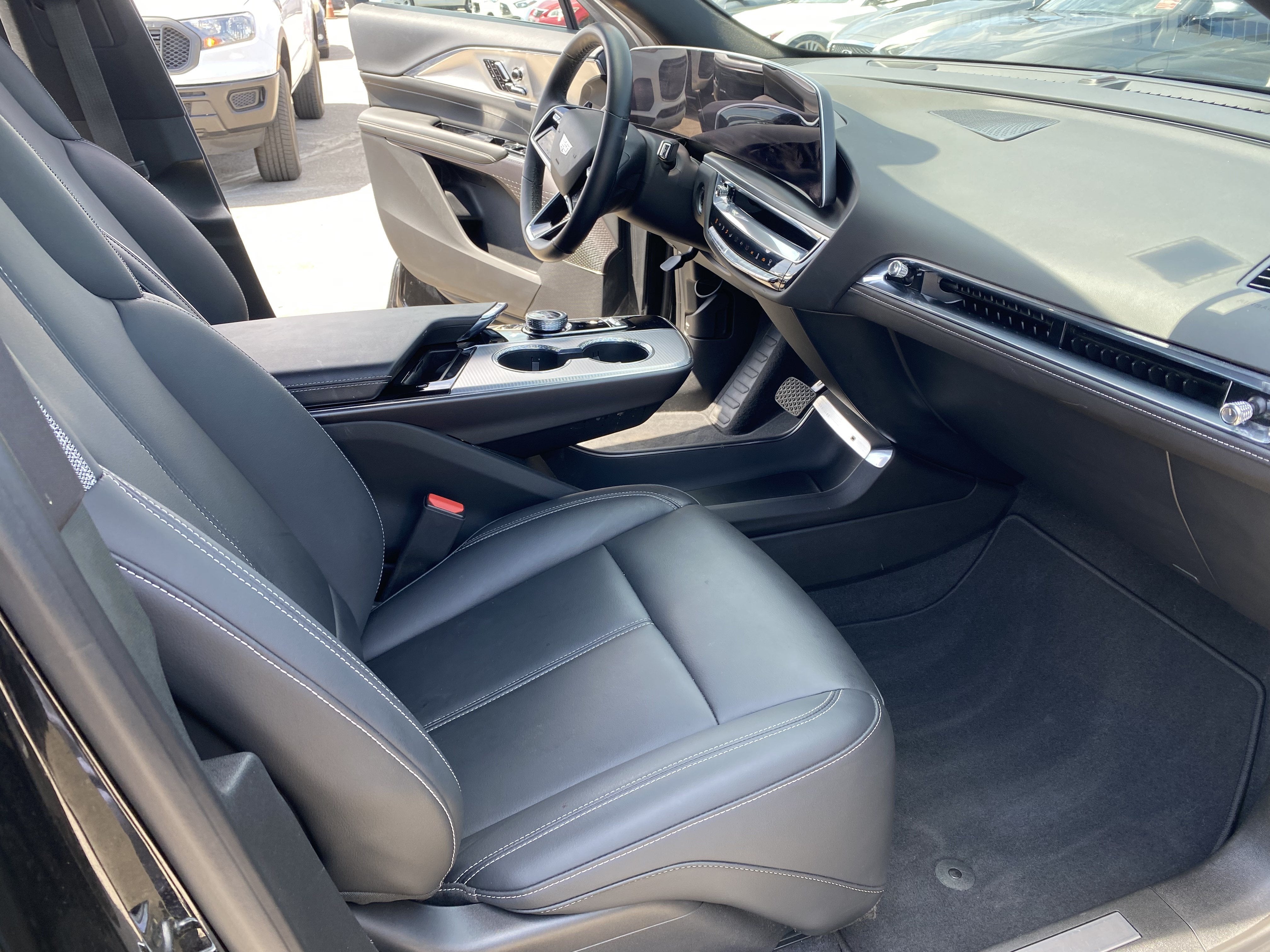 2024 Cadillac LYRIQ Tech