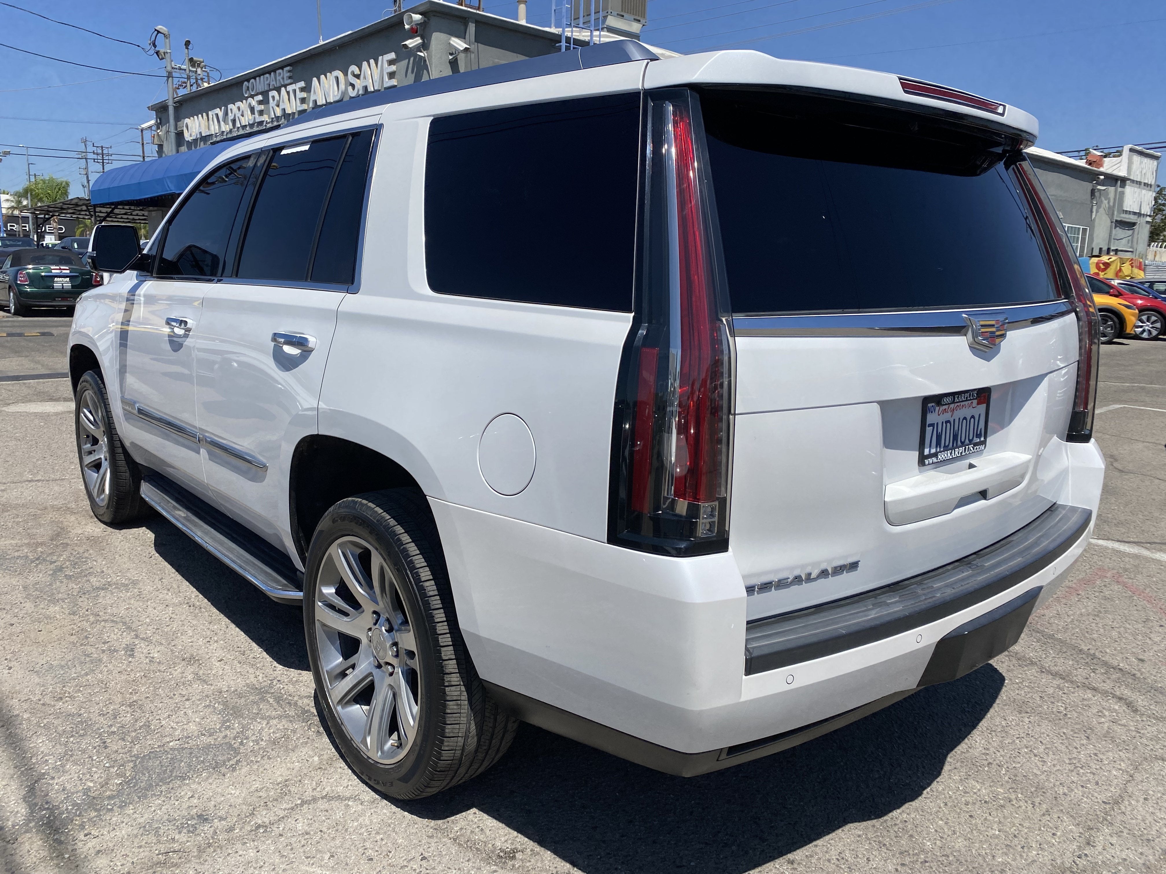 2016 Cadillac Escalade 2WD 4DR LUXURY COLLECTION