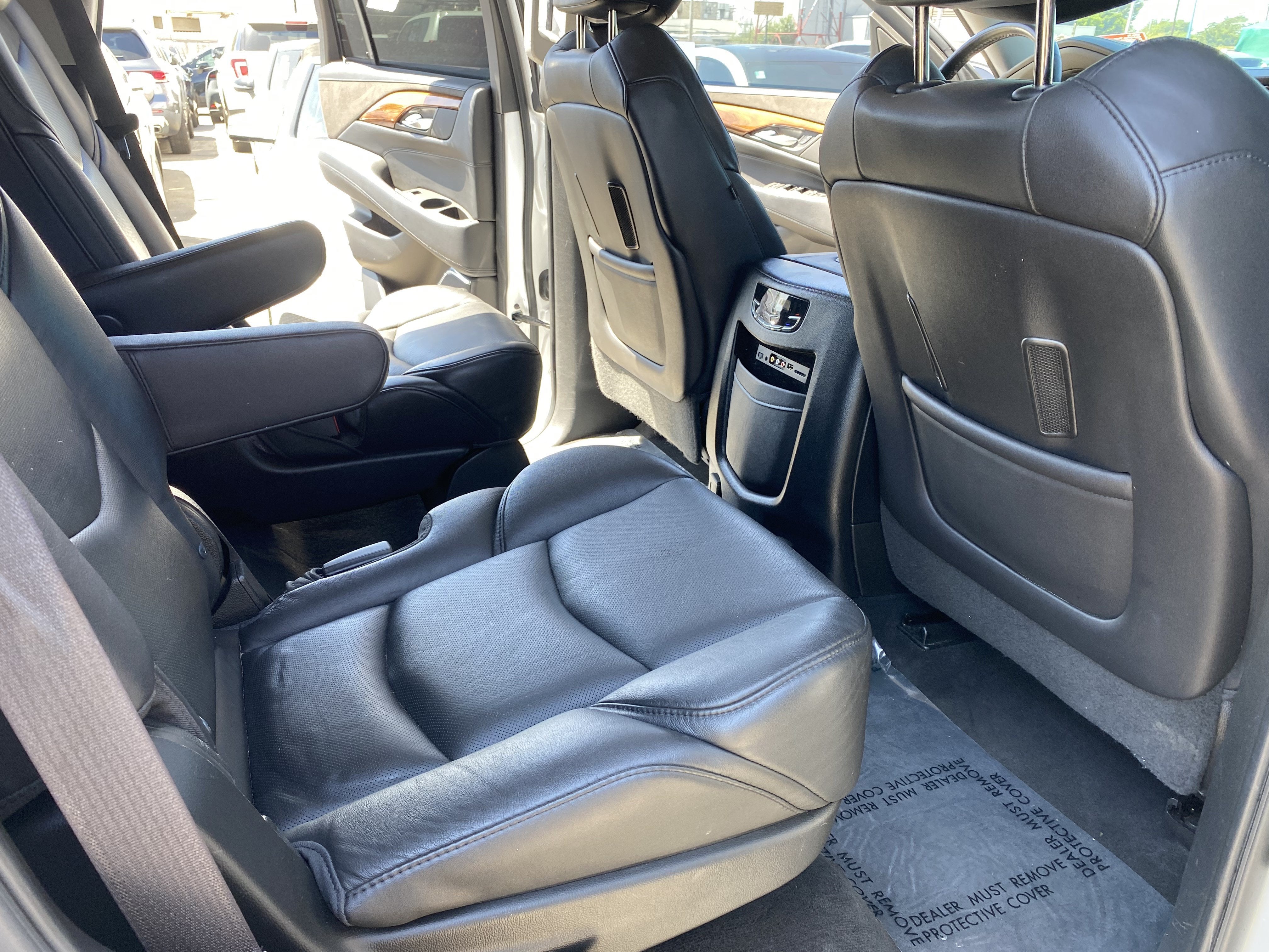 2016 Cadillac Escalade 2WD 4DR LUXURY COLLECTION