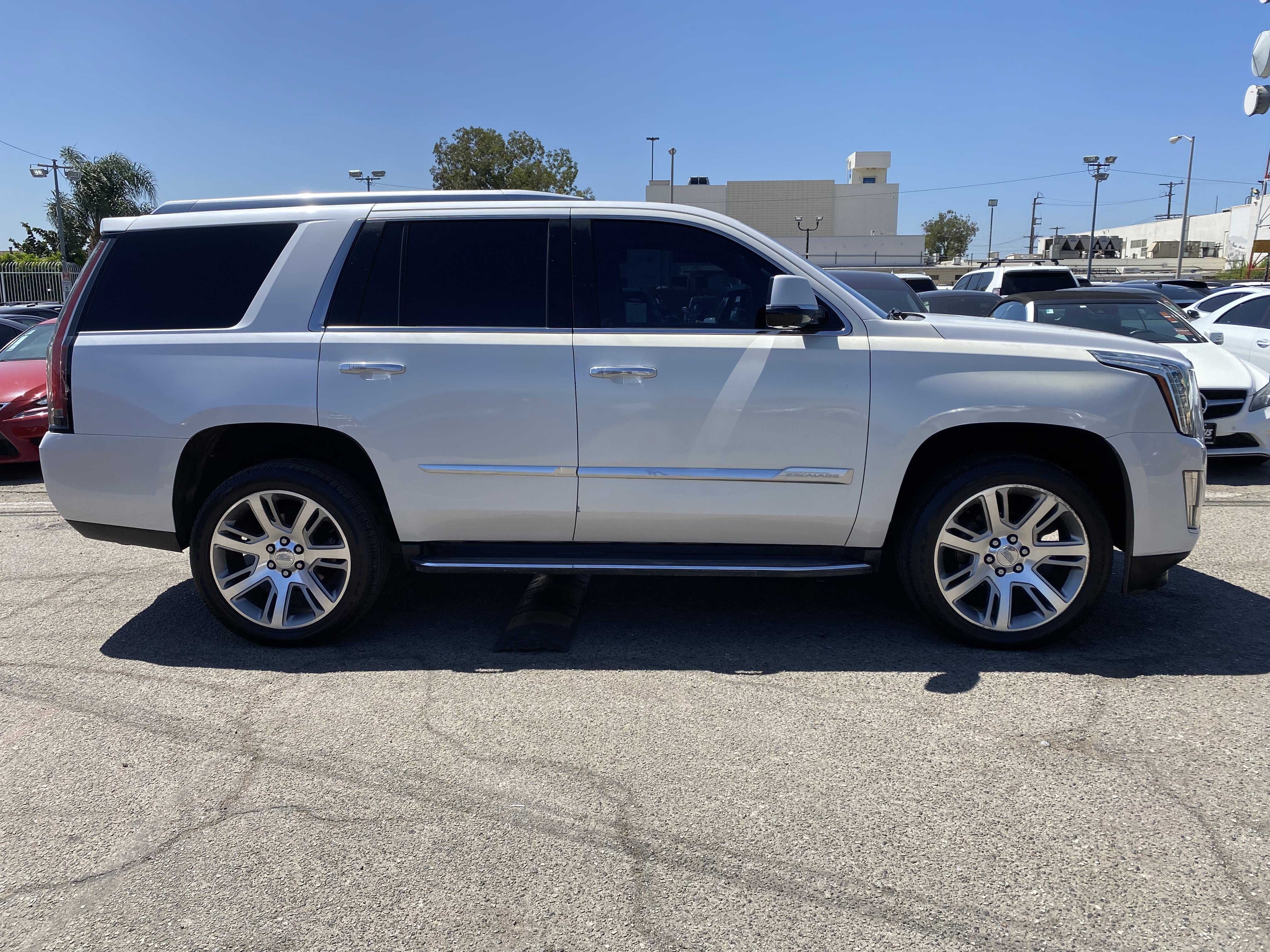 2016 Cadillac Escalade 2WD 4DR LUXURY COLLECTION