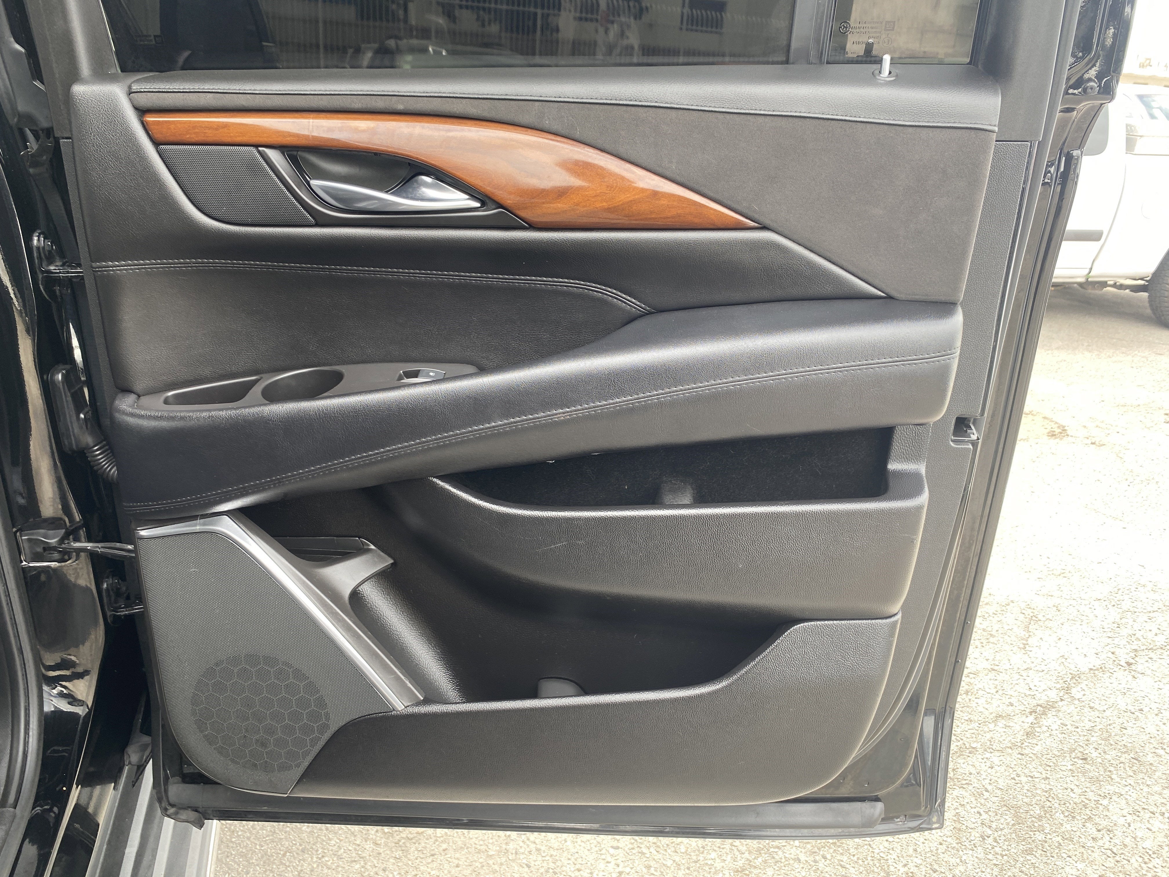 2016 Cadillac Escalade ESV Luxury Collection