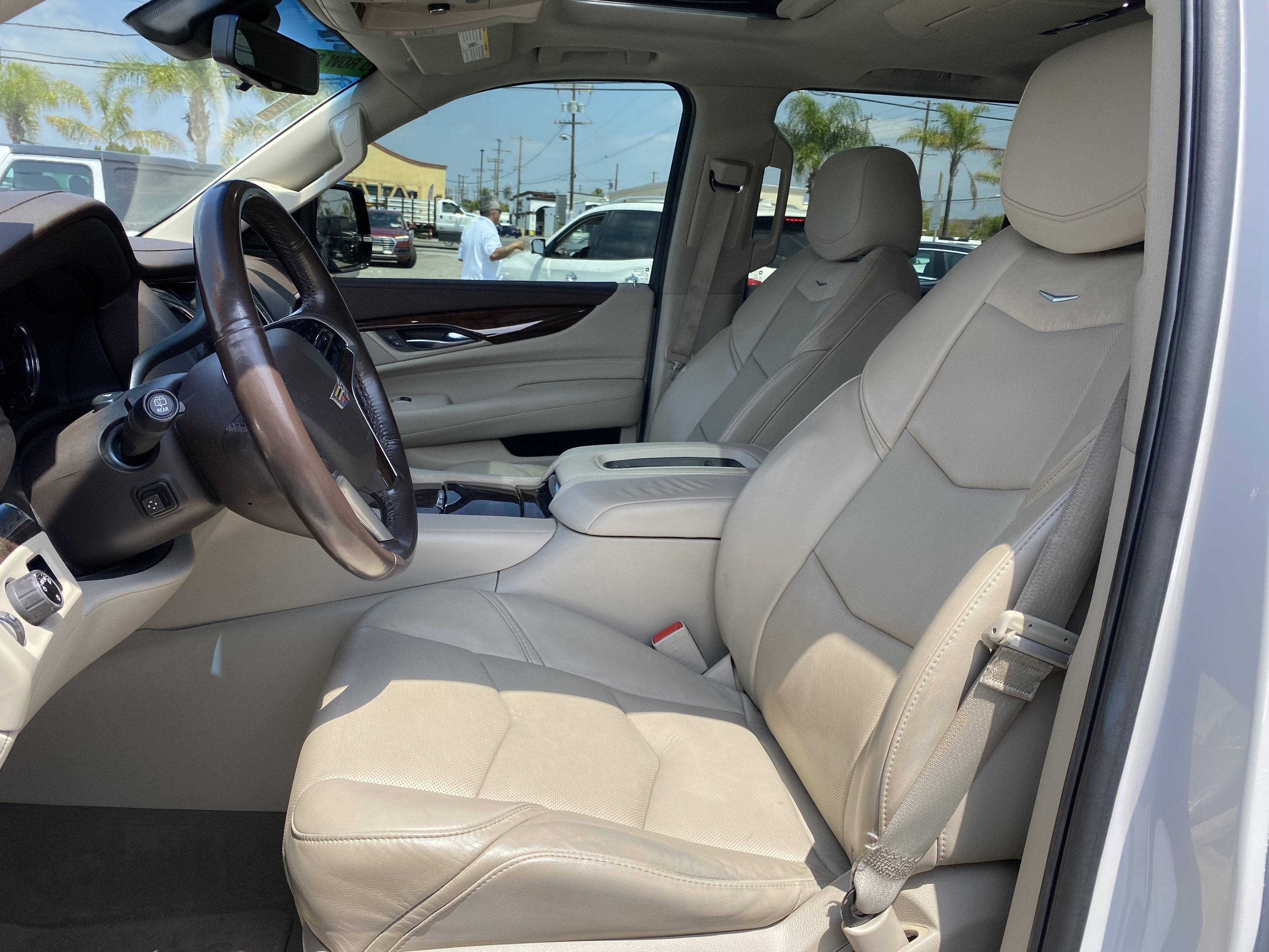2017 Cadillac Escalade ESV Premium Luxury