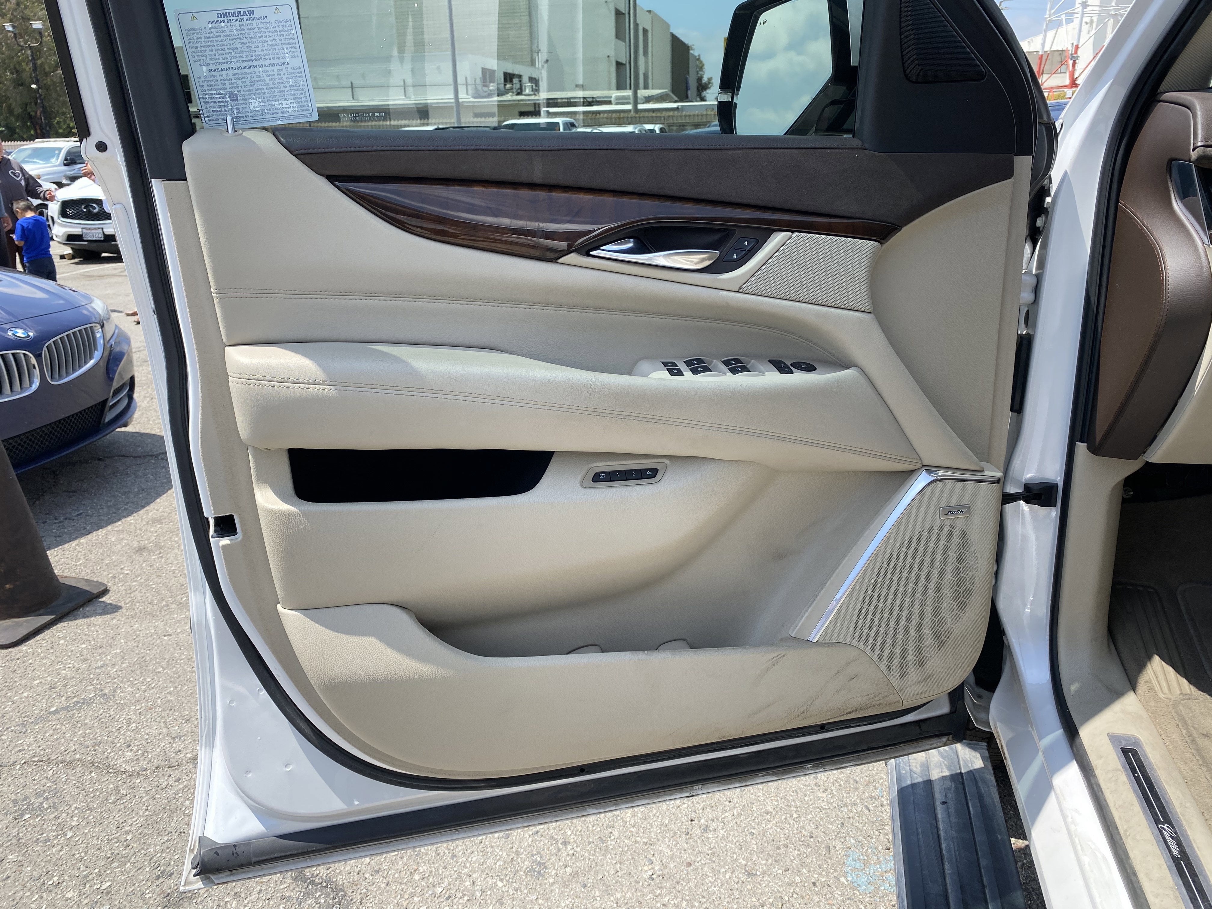 2017 Cadillac Escalade ESV Premium Luxury