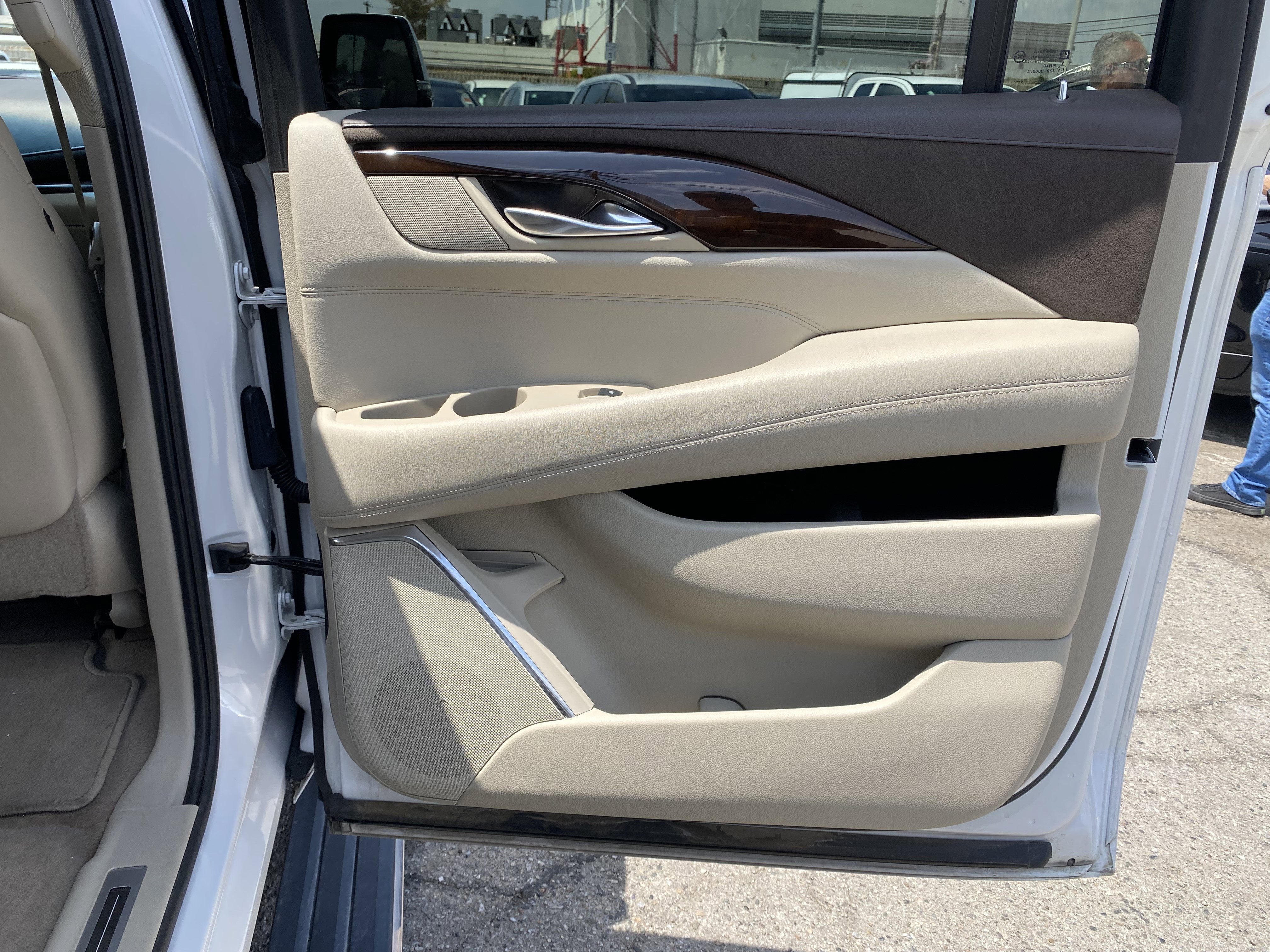 2017 Cadillac Escalade ESV Premium Luxury