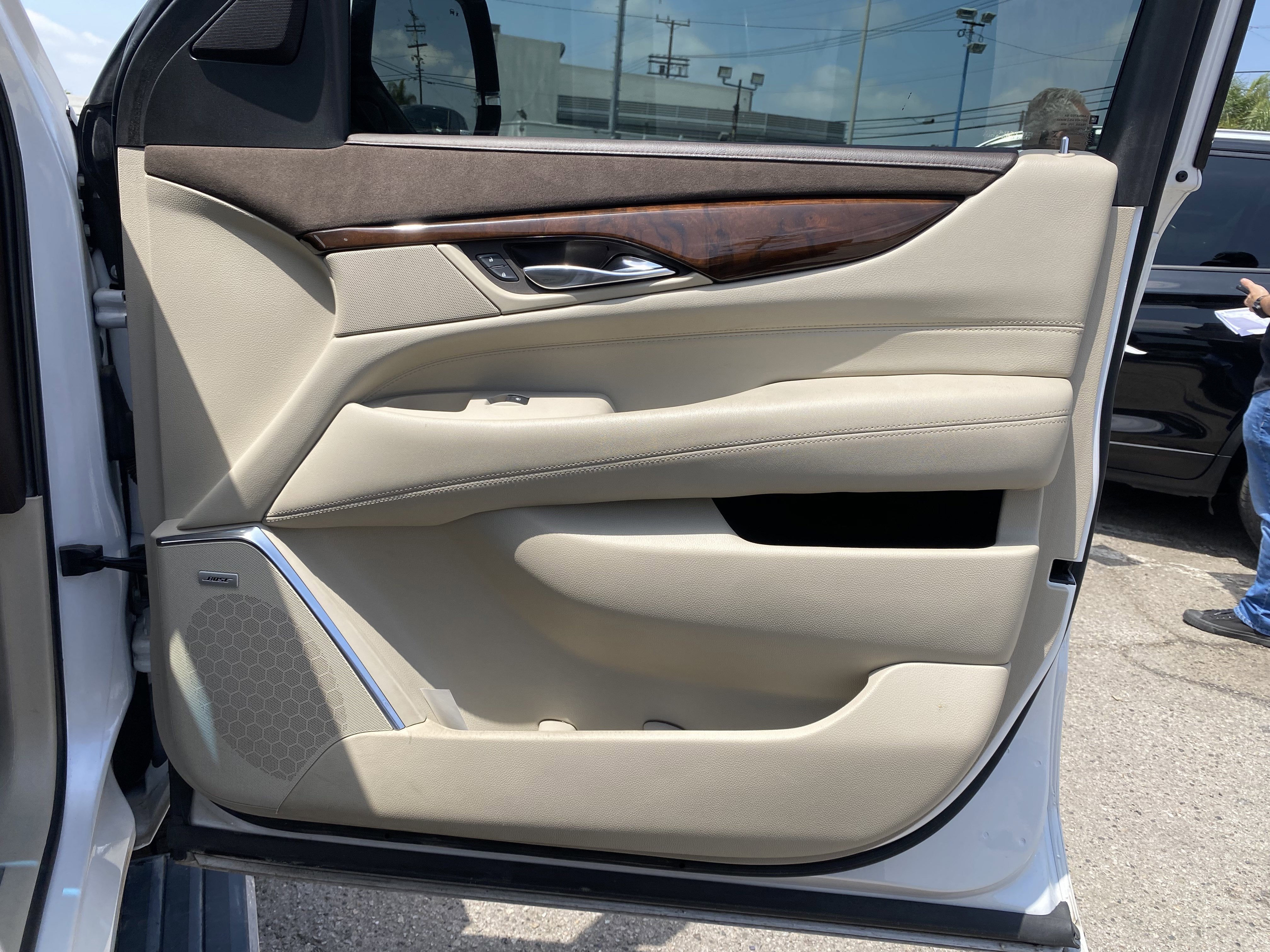 2017 Cadillac Escalade ESV Premium Luxury