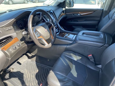 2018 Cadillac Escalade Luxury