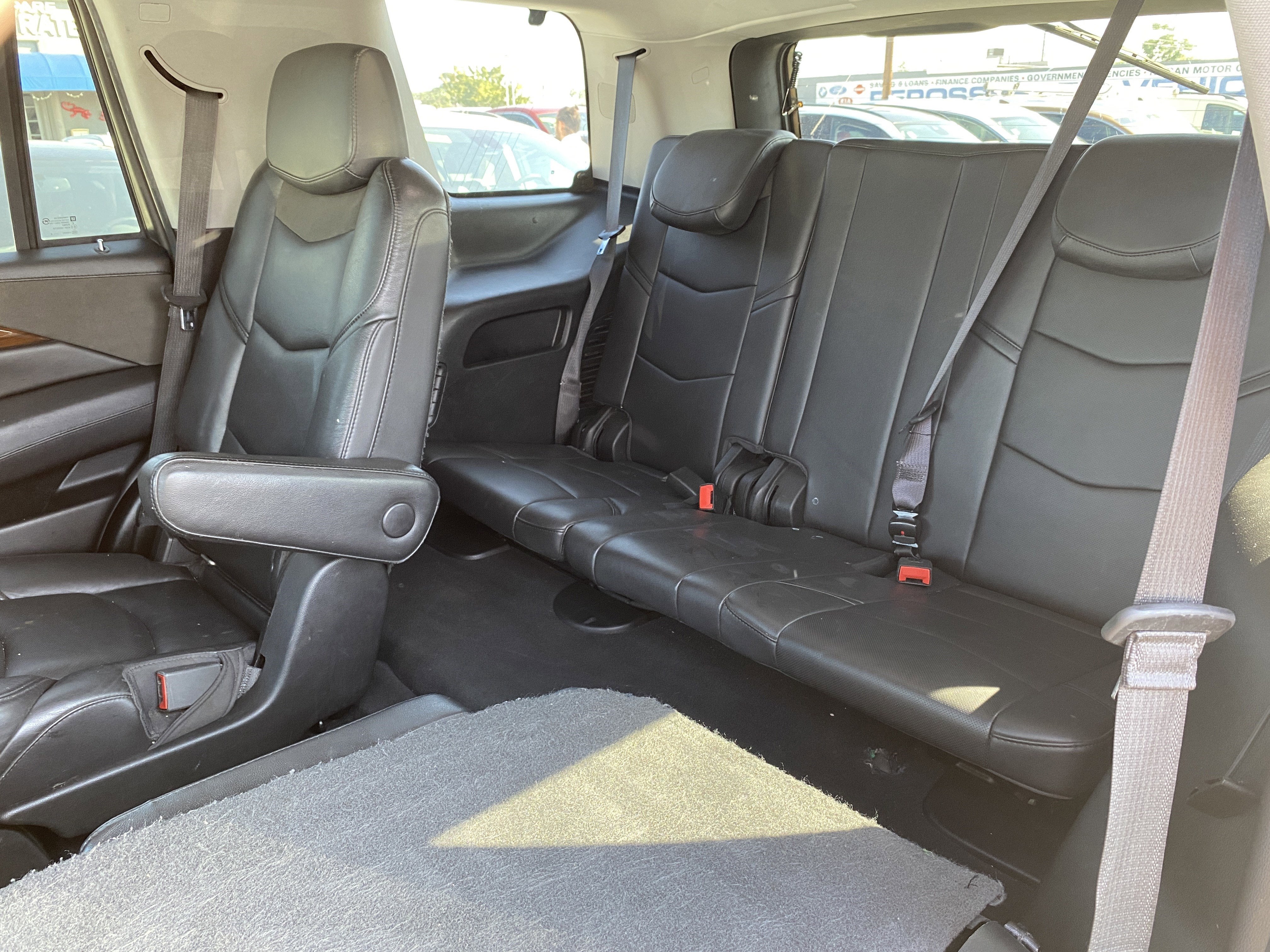 2018 Cadillac Escalade Luxury