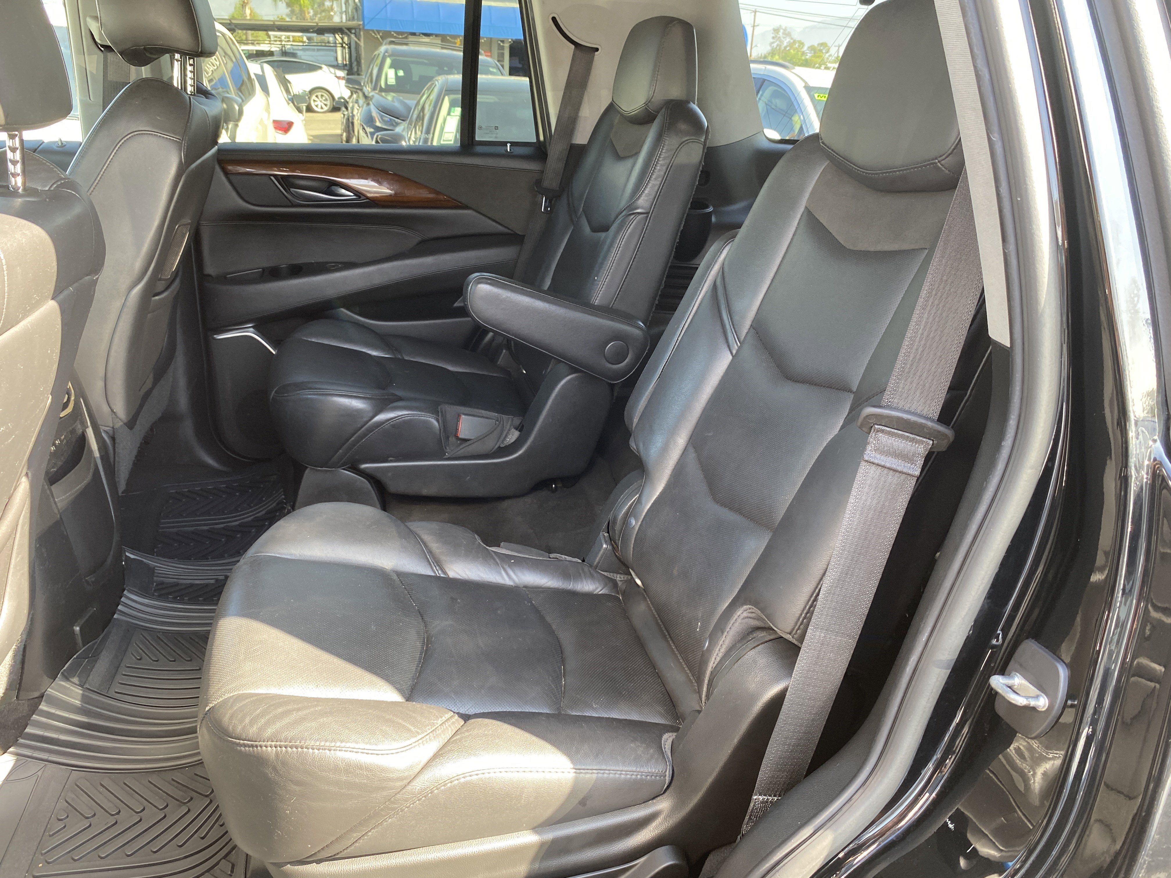 2018 Cadillac Escalade Luxury