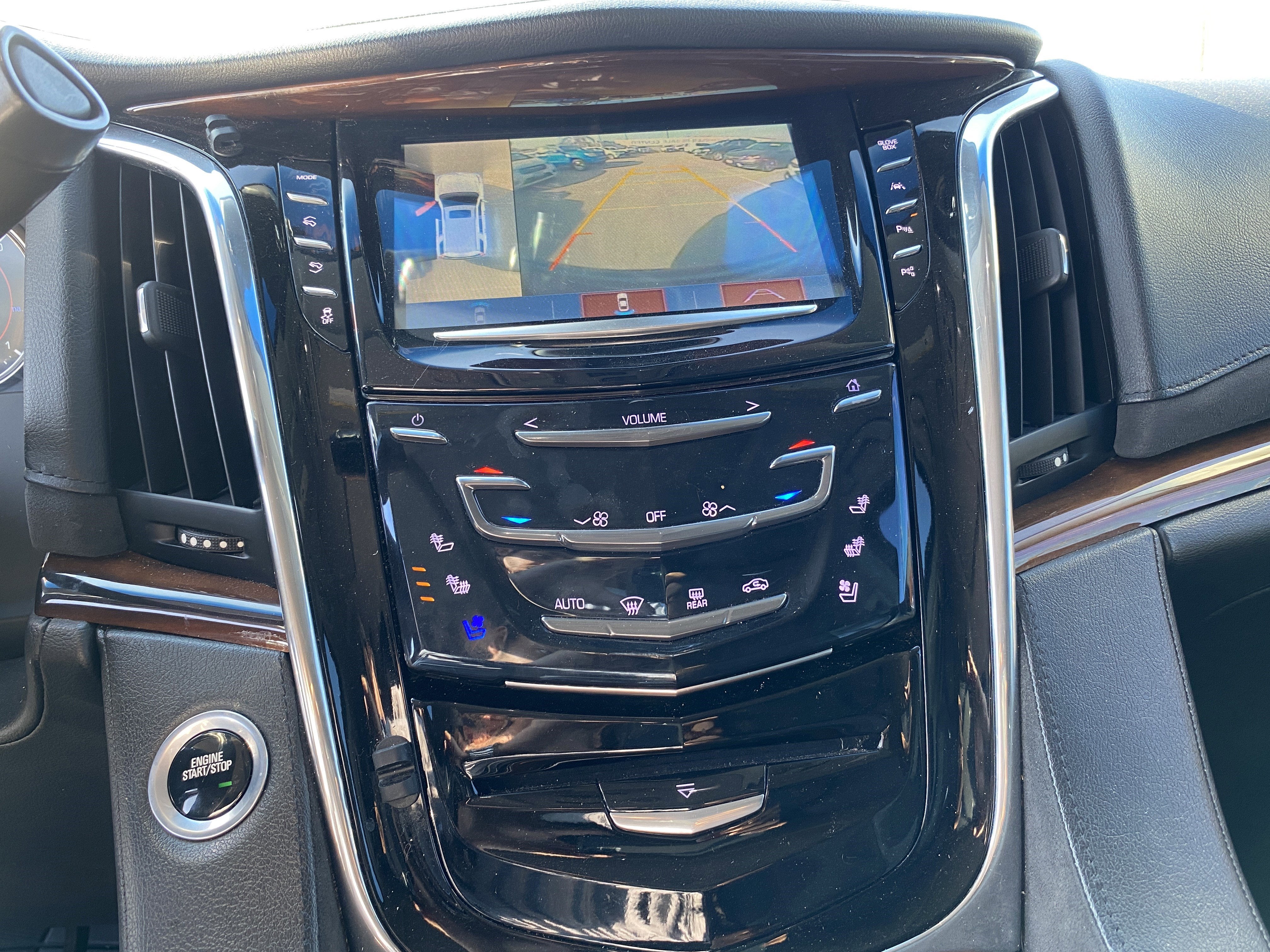 2018 Cadillac Escalade Luxury