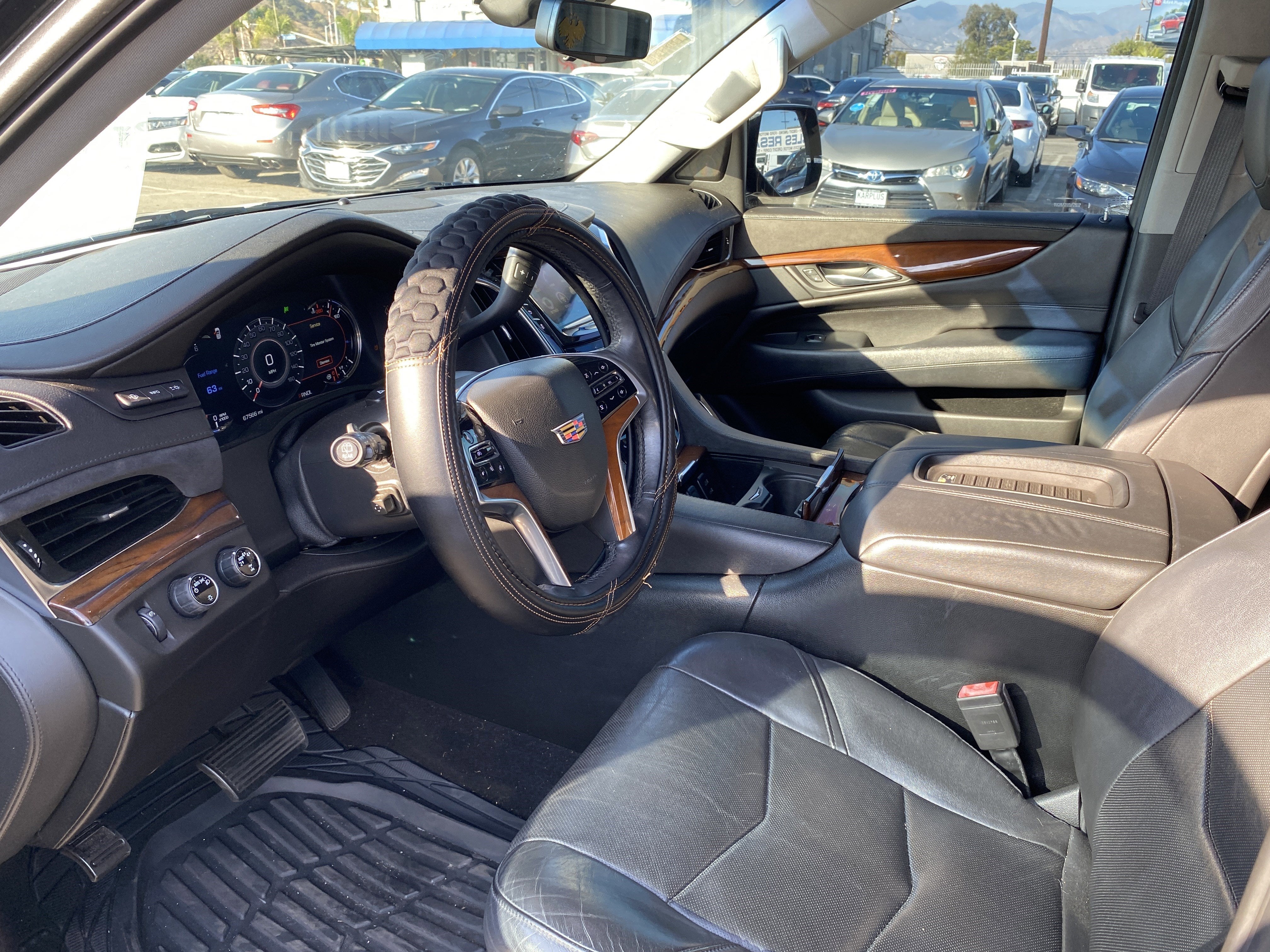 2018 Cadillac Escalade Luxury