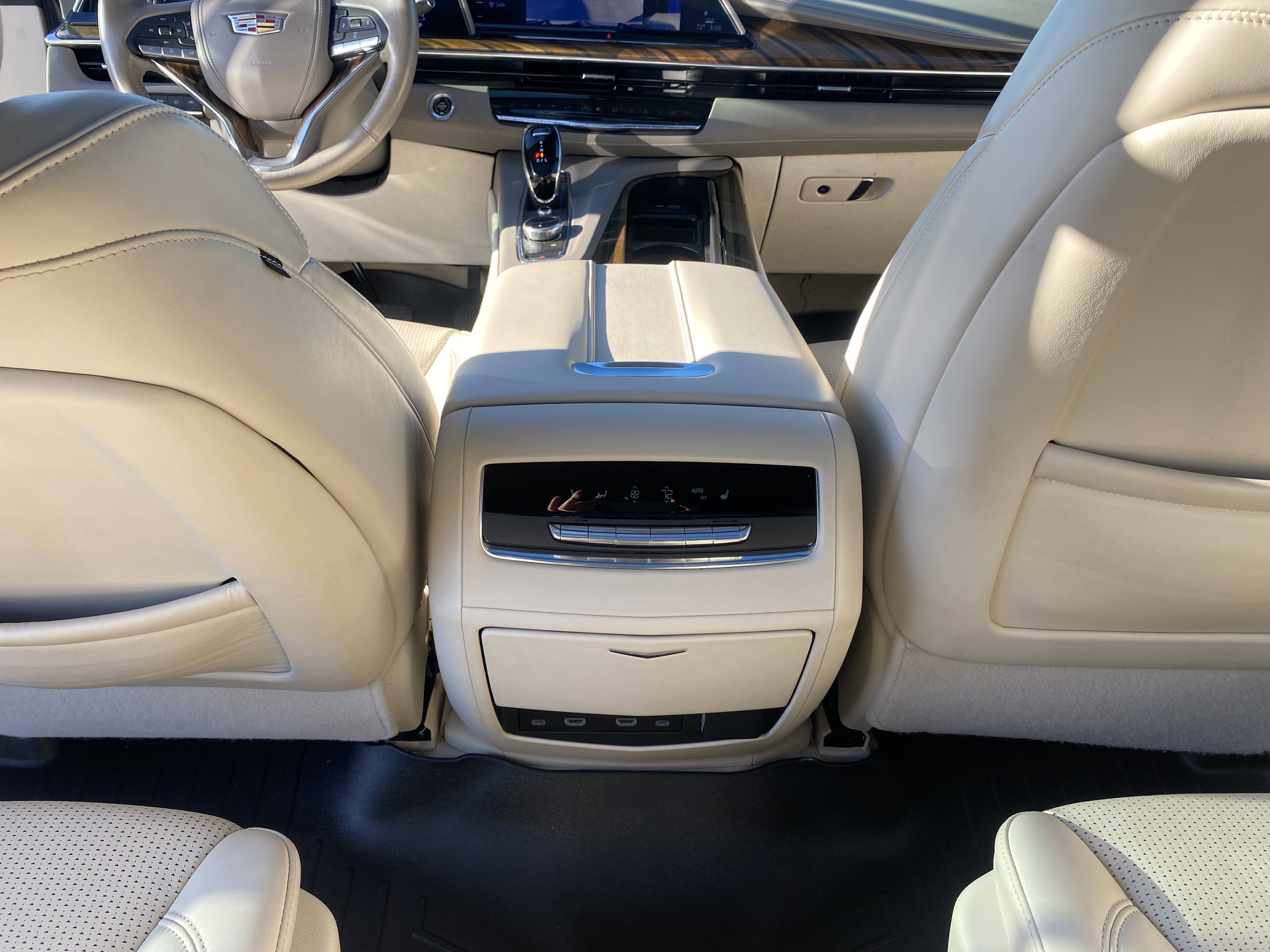 2022 Cadillac Escalade ESV Sport Platinum