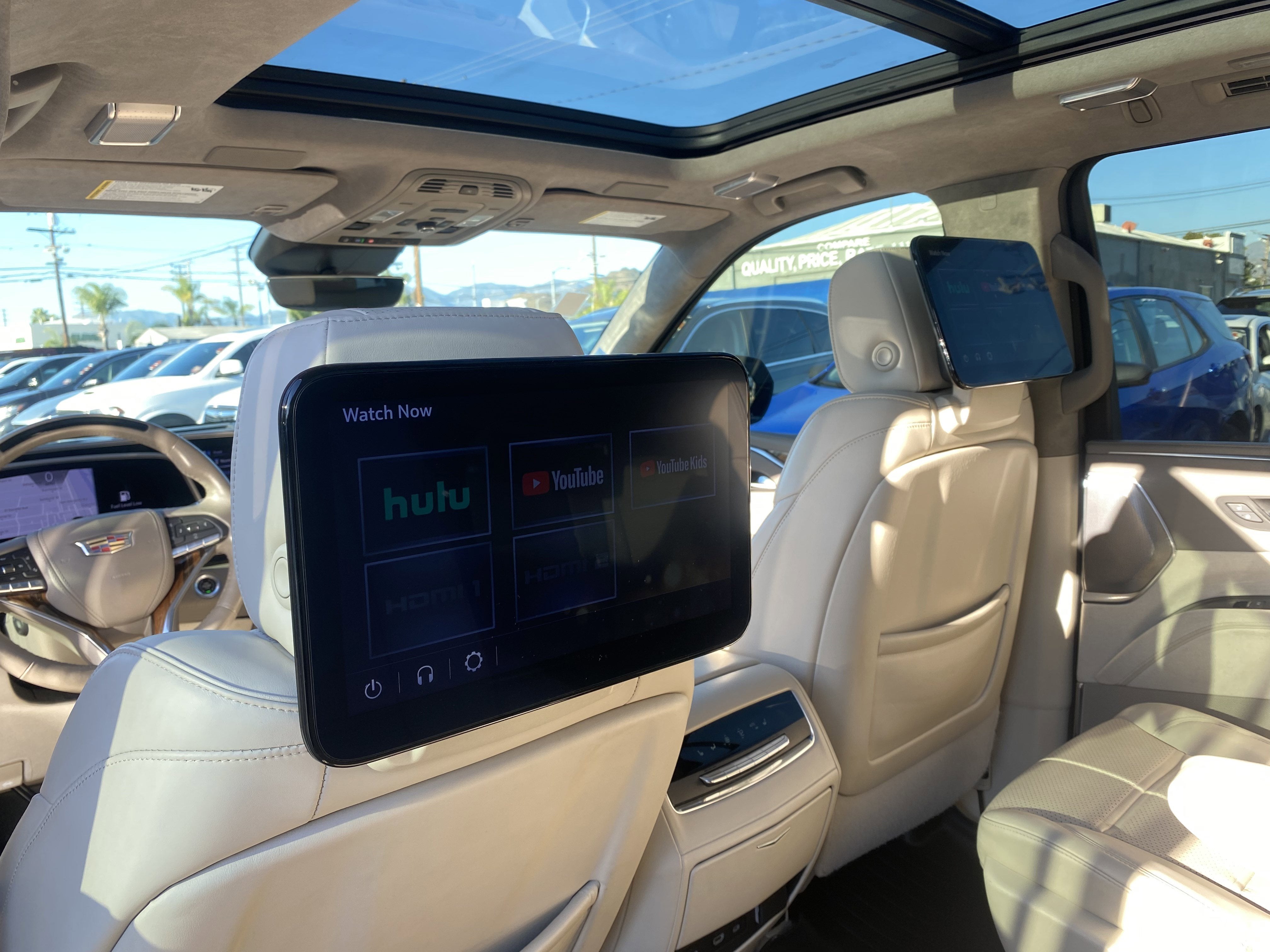 2022 Cadillac Escalade ESV Sport Platinum